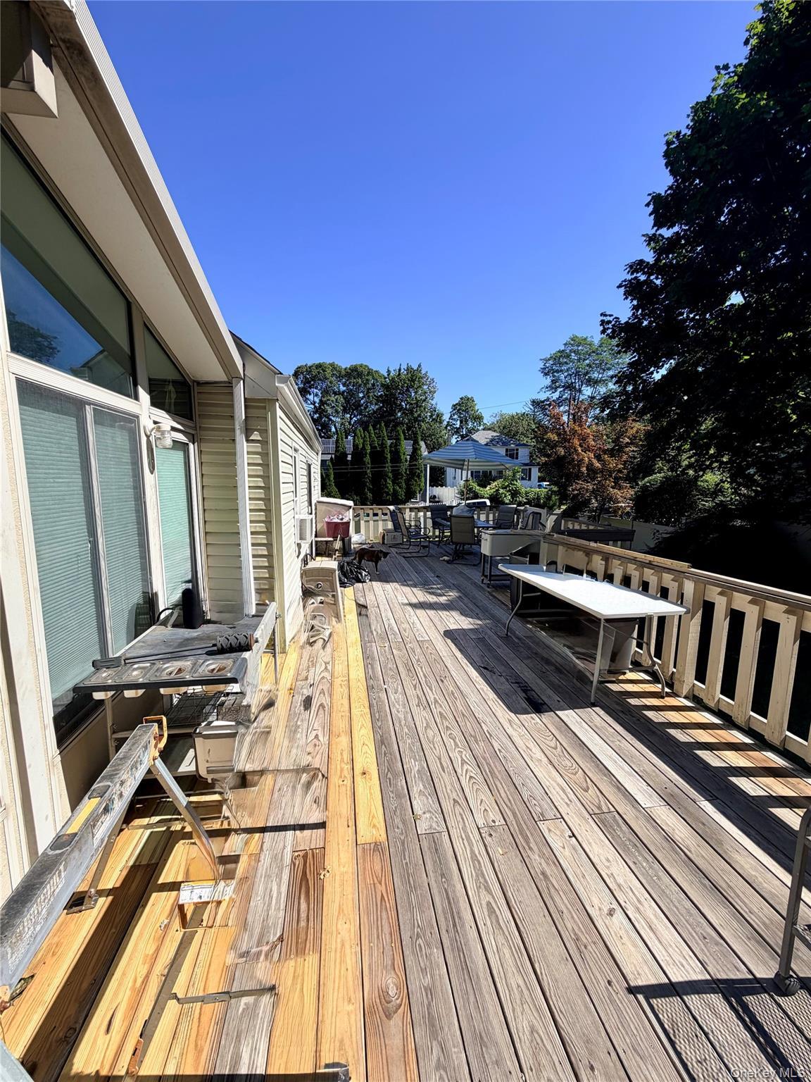 Single Family Rosewood Road  Suffolk County, NY 11754, MLS-1044626-30