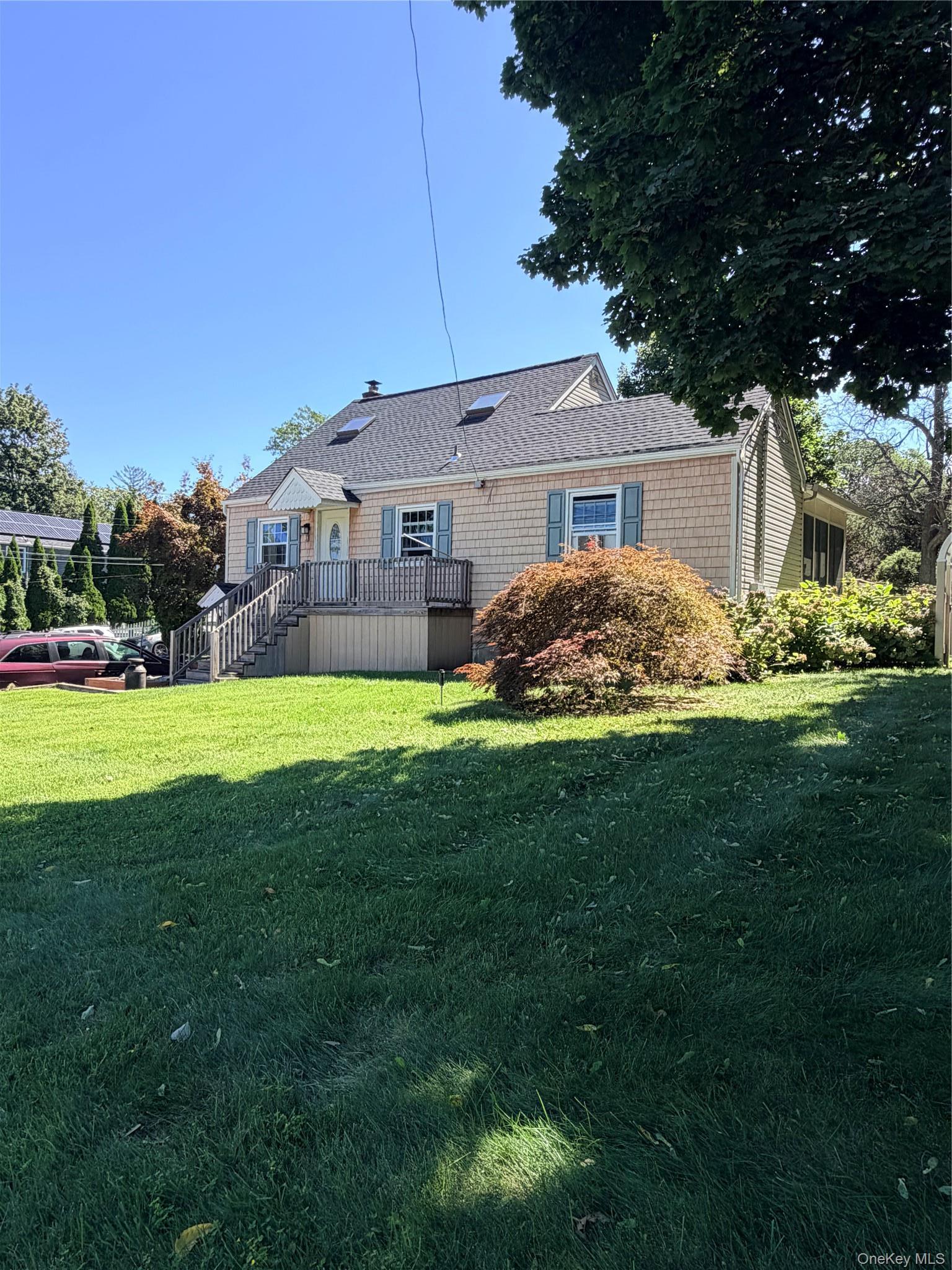 Single Family Rosewood Road  Suffolk County, NY 11754, MLS-1044626-34
