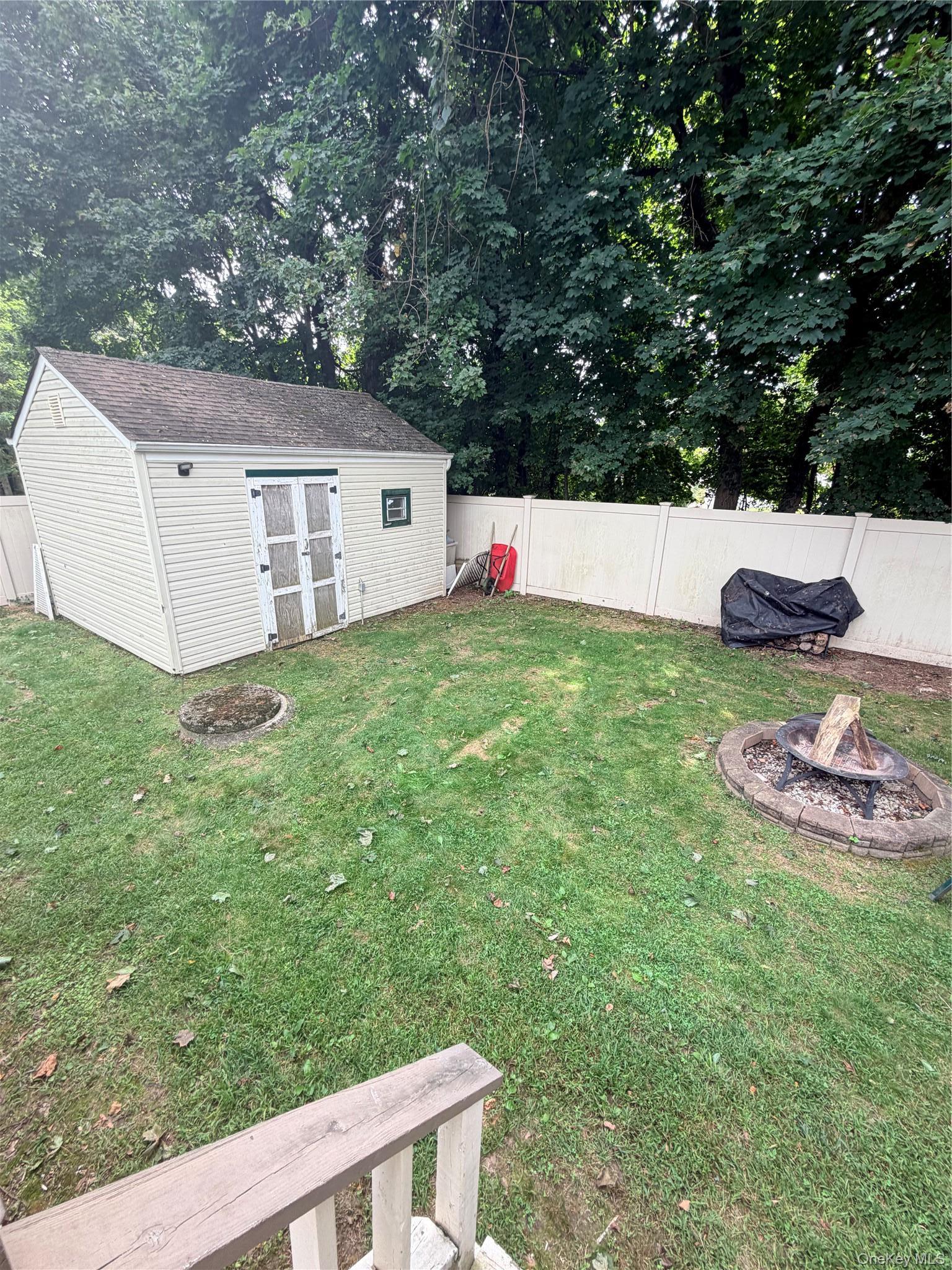 Single Family Rosewood Road  Suffolk County, NY 11754, MLS-1044626-45