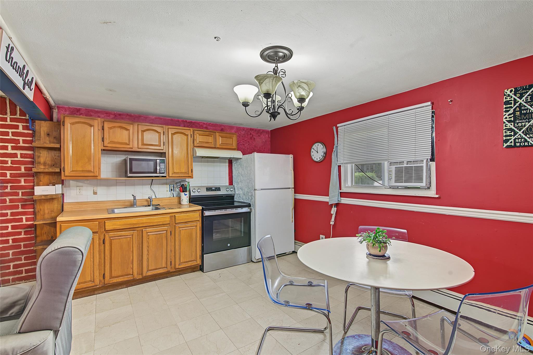Single Family Massachusetts Avenue Suffolk County, NY 11706, MLS-1044627-16