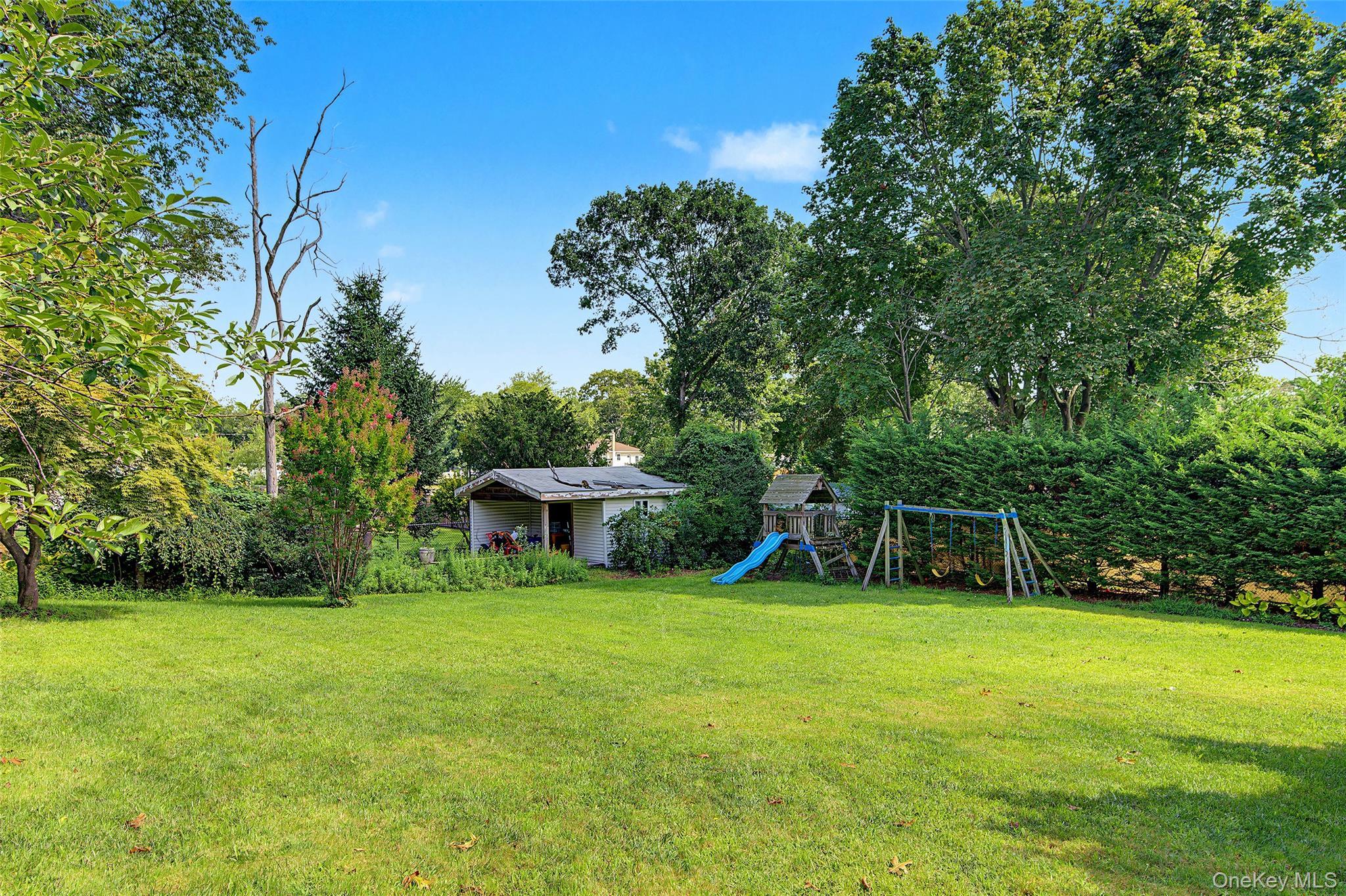 Single Family Massachusetts Avenue Suffolk County, NY 11706, MLS-1044627-30