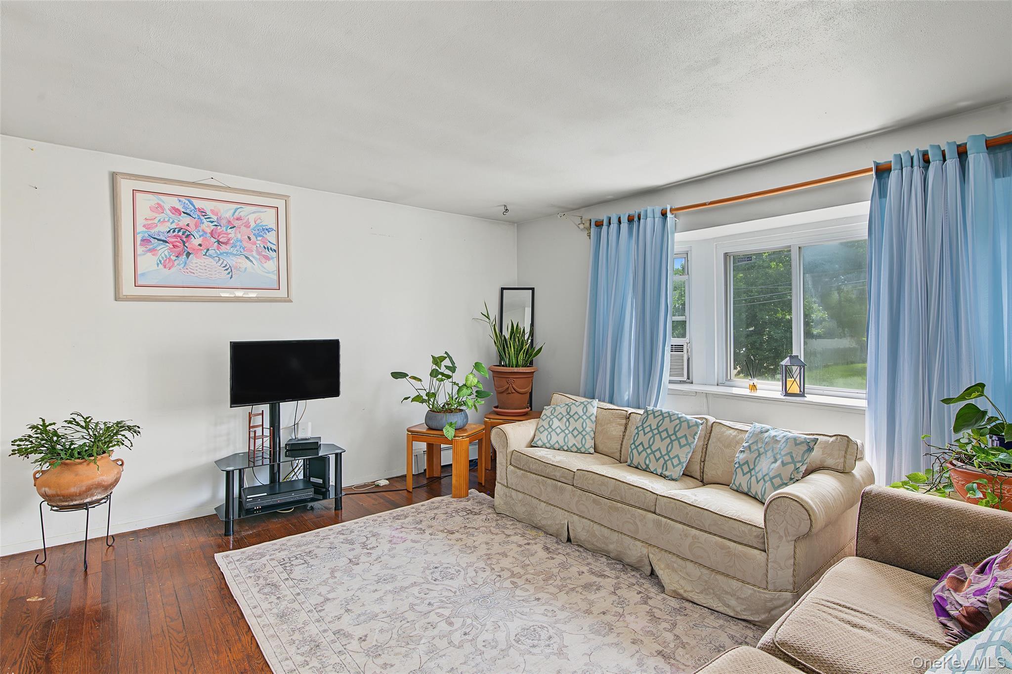 Single Family Massachusetts Avenue Suffolk County, NY 11706, MLS-1044627-4