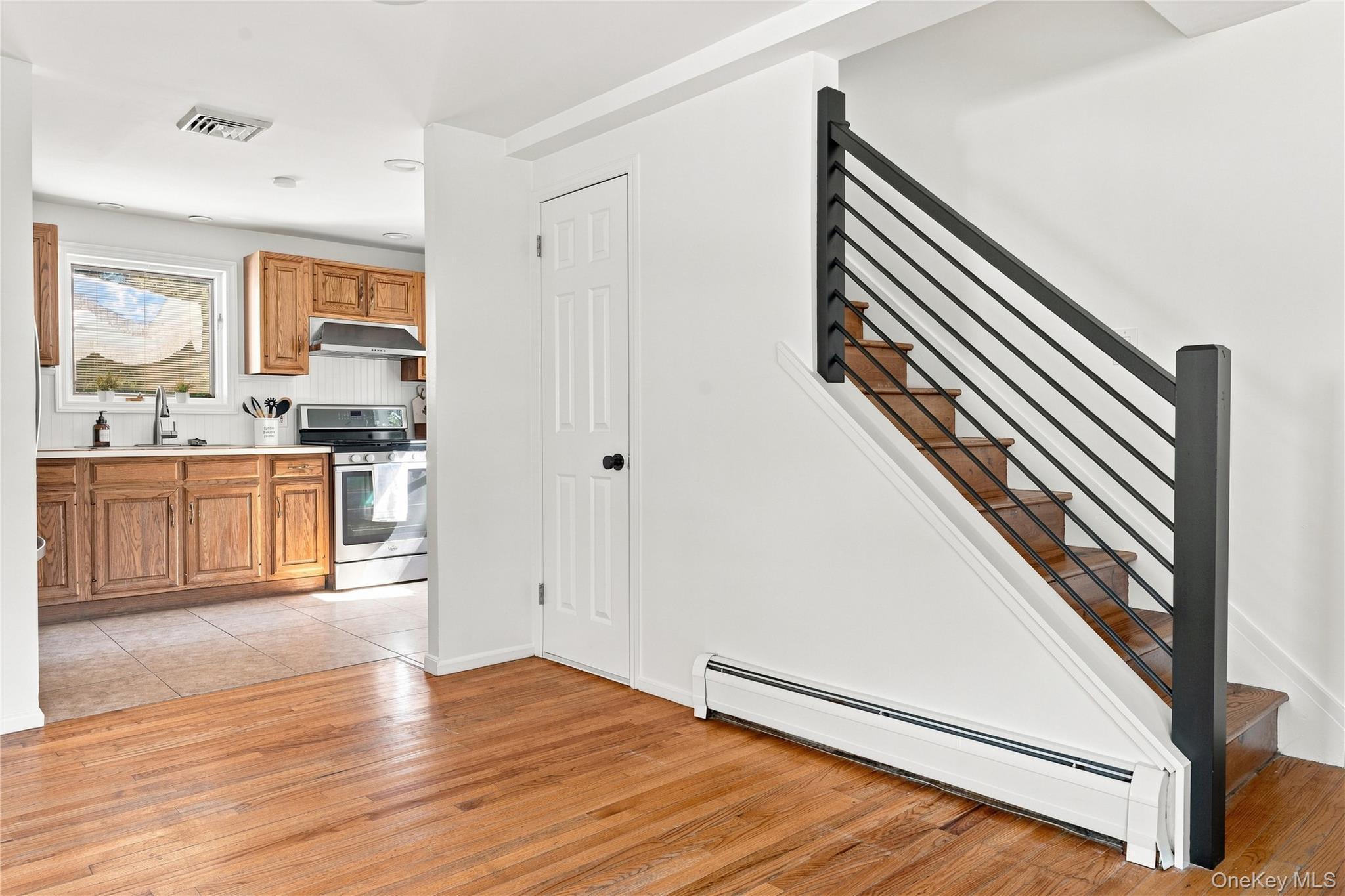 Single Family Loran Court Rockland County, NY 10954, MLS-1044629-17