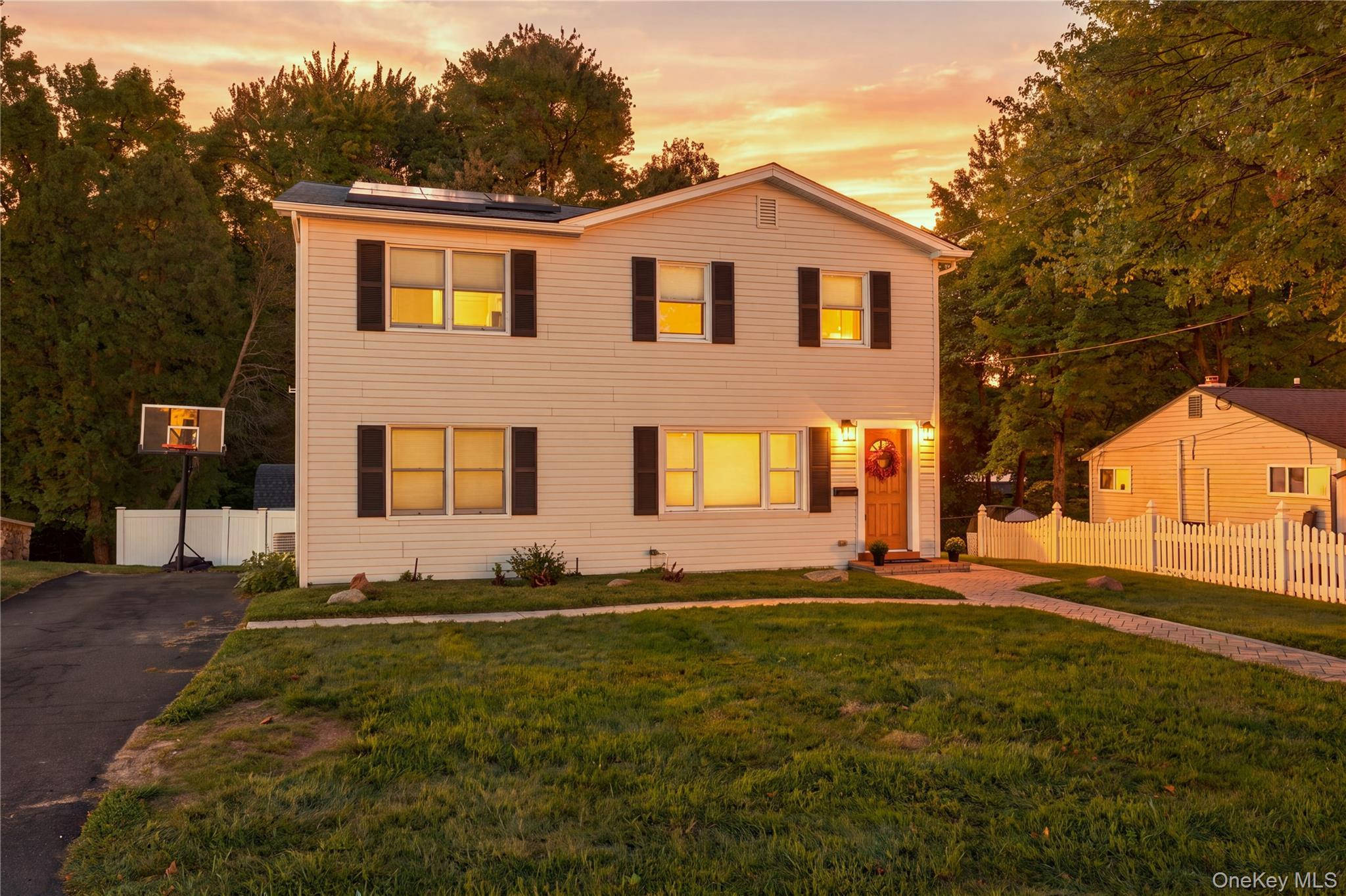 Single Family Loran Court Rockland County, NY 10954, MLS-1044629-2