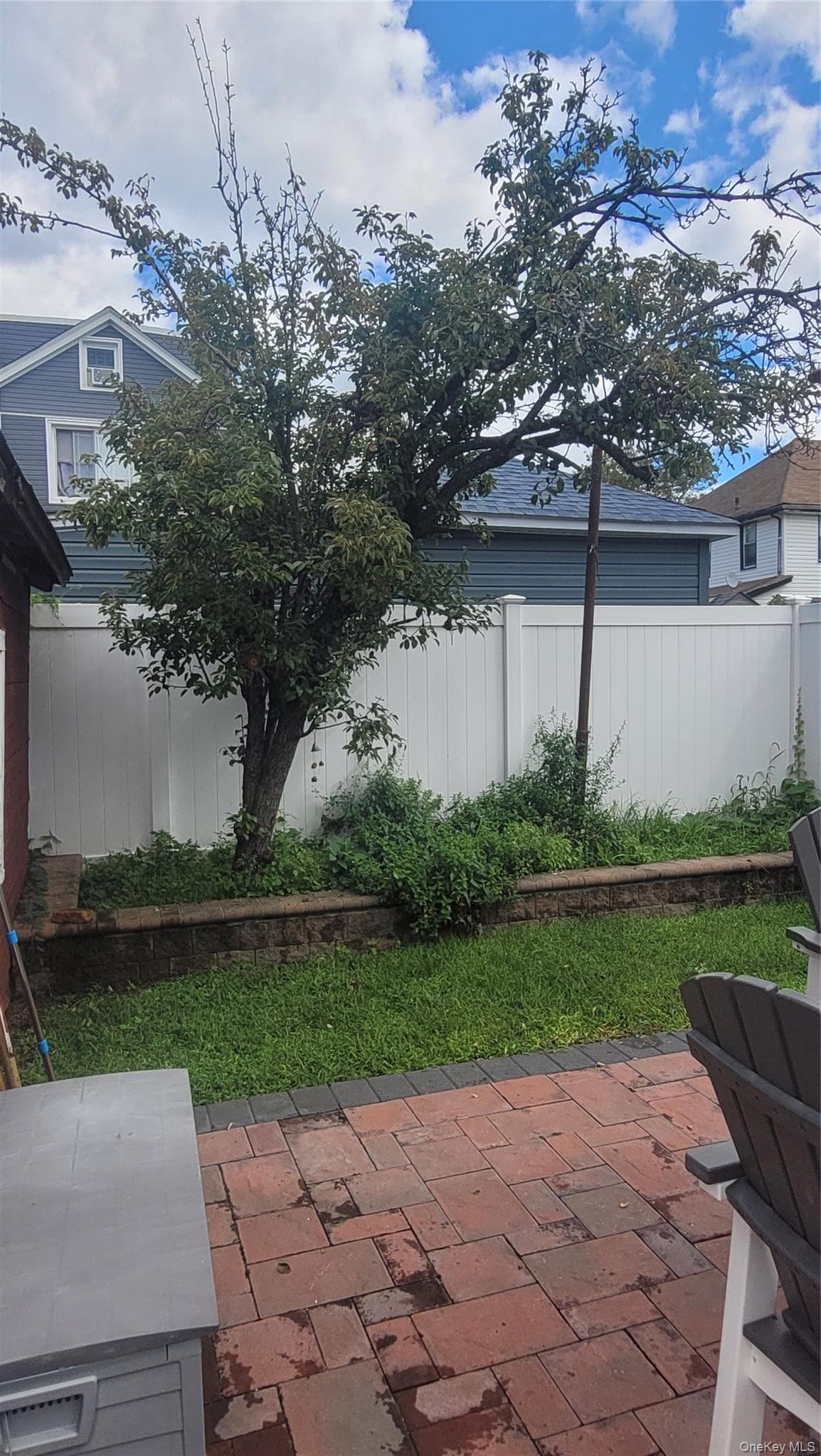 Single Family Nellis Street  Queens, NY 11413, MLS-1044650-17