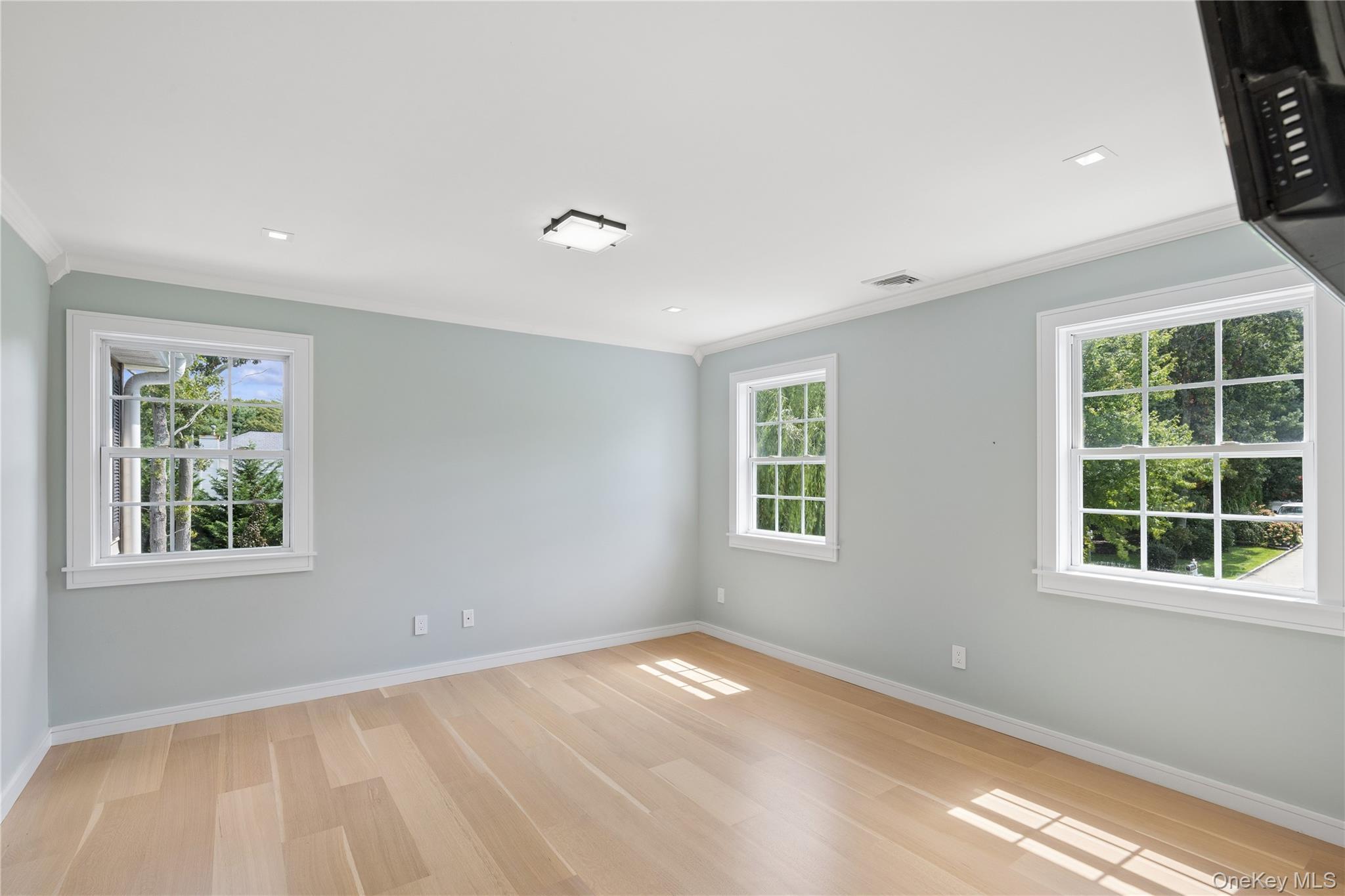Single Family Sander Court Suffolk County, NY 11953, MLS-1044677-25