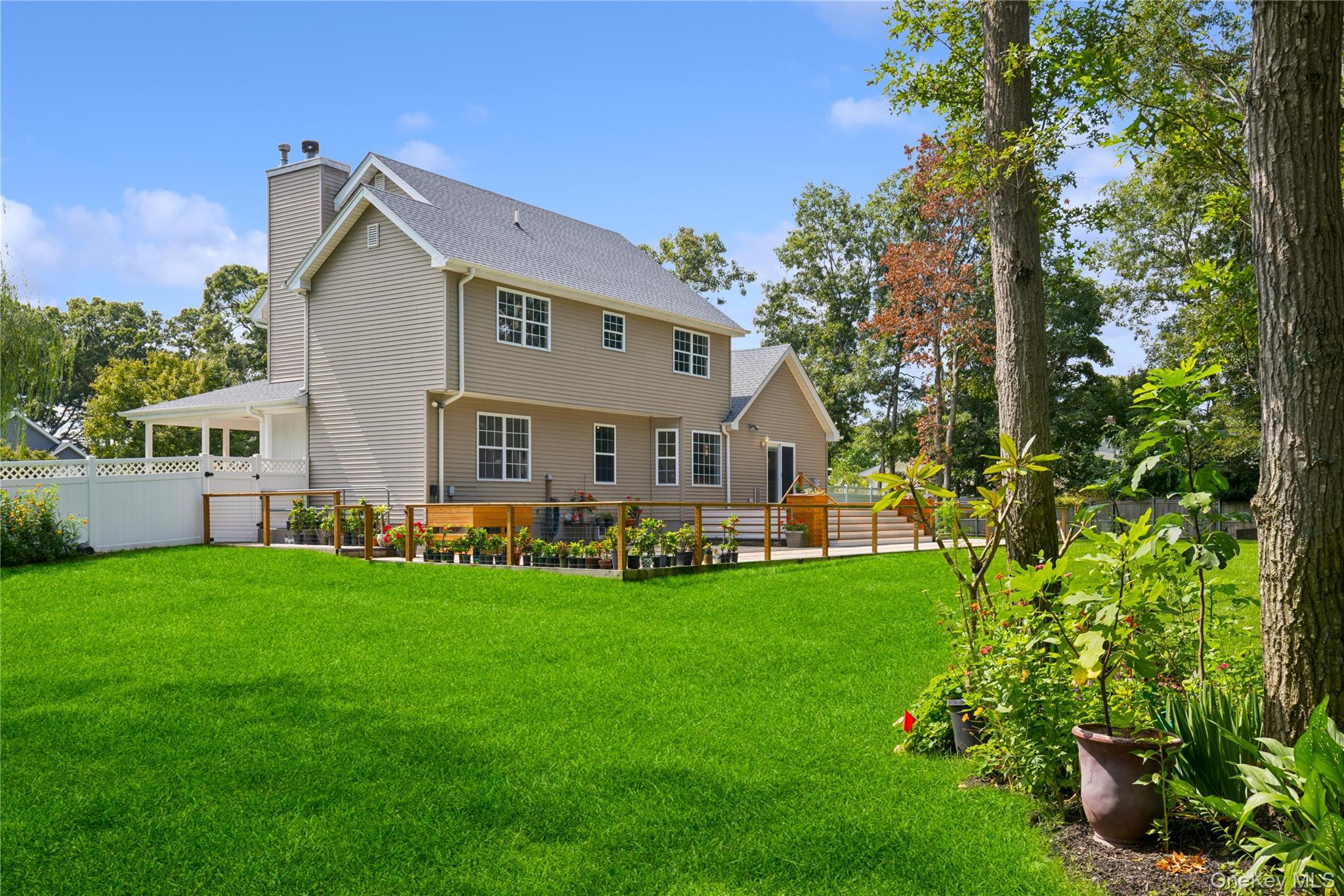 Single Family Sander Court Suffolk County, NY 11953, MLS-1044677-39