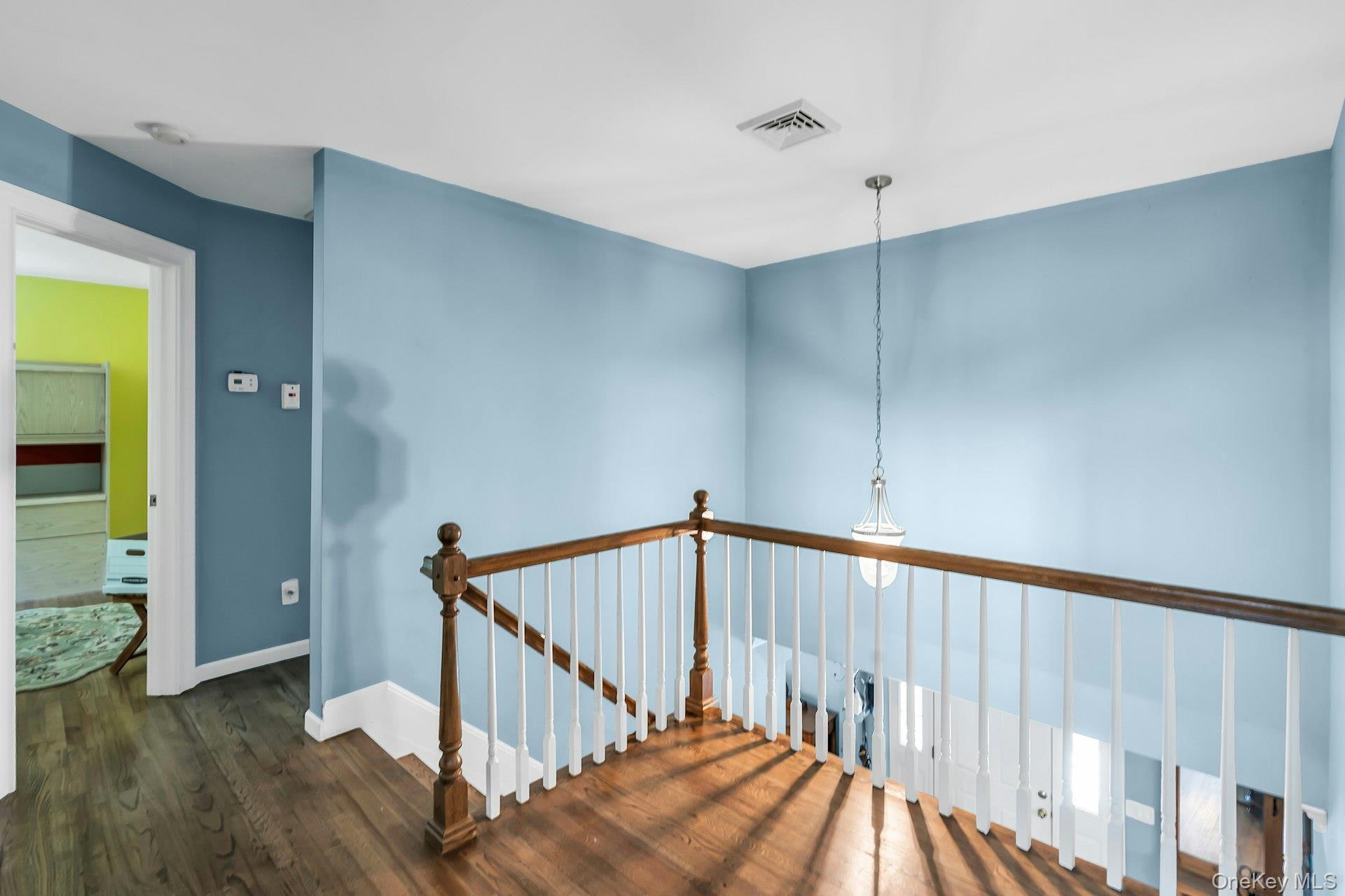 Single Family Washington Heights Avenue Suffolk County, NY 11946, MLS-1044708-12