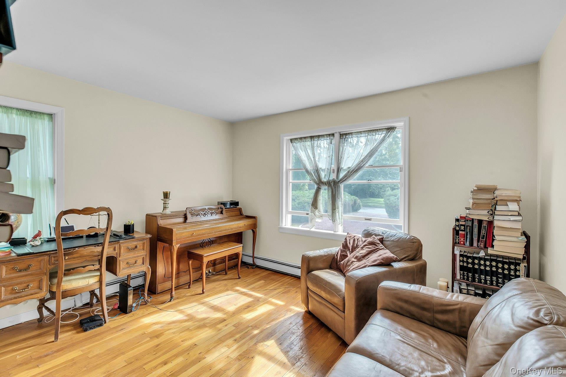 Single Family Marina Lane Suffolk County, NY 11939, MLS-1044713-15