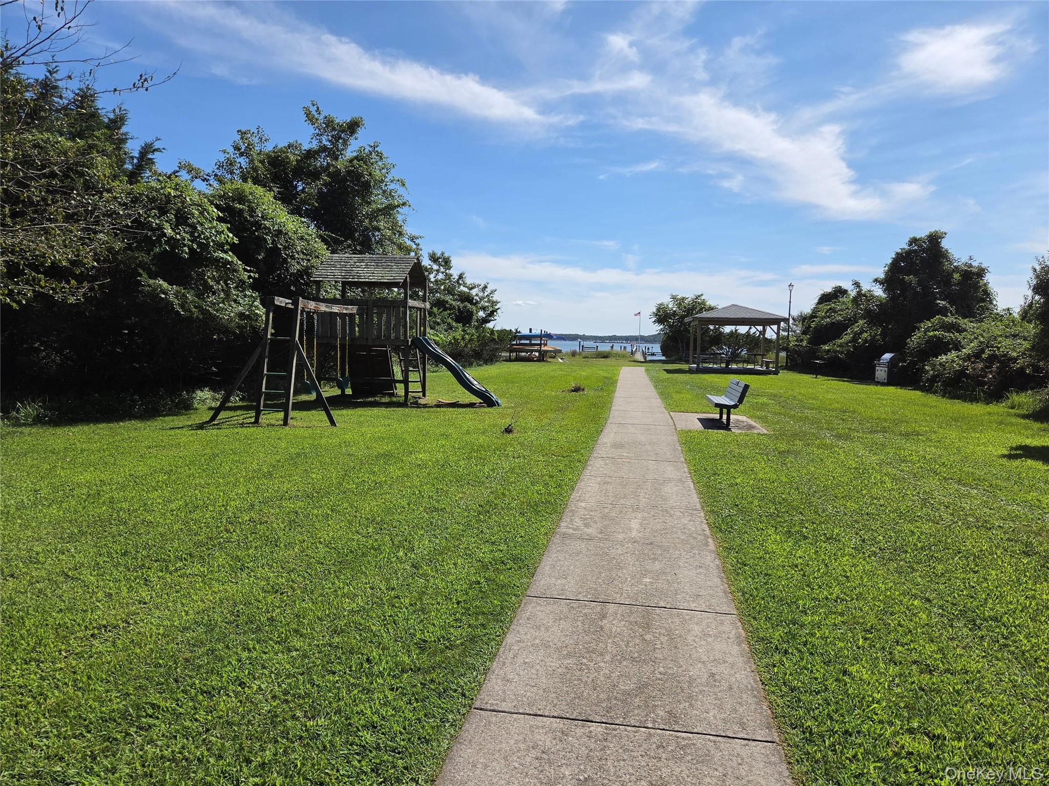 Single Family Marina Lane Suffolk County, NY 11939, MLS-1044713-23