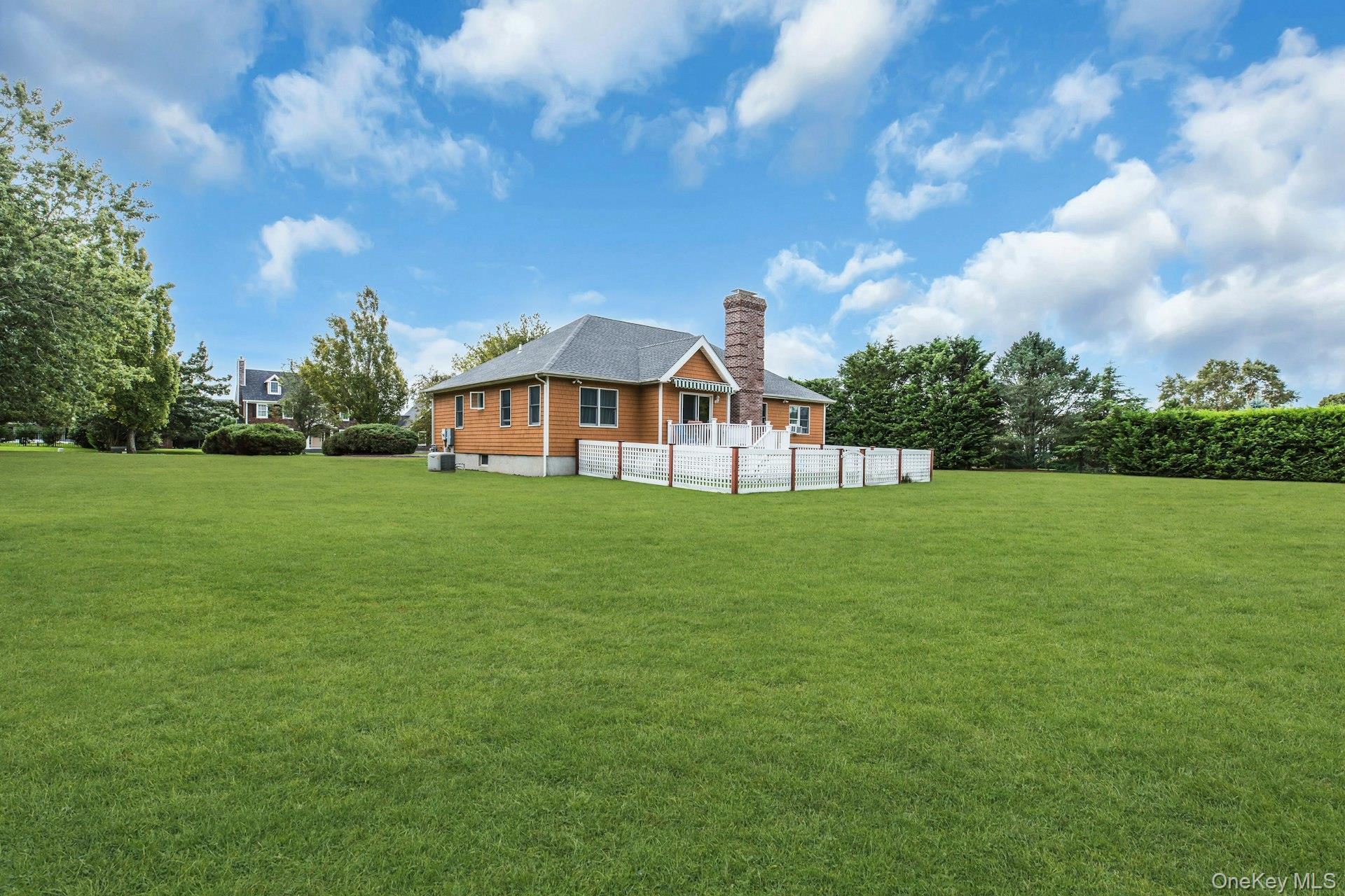 Single Family Marina Lane Suffolk County, NY 11939, MLS-1044713-5