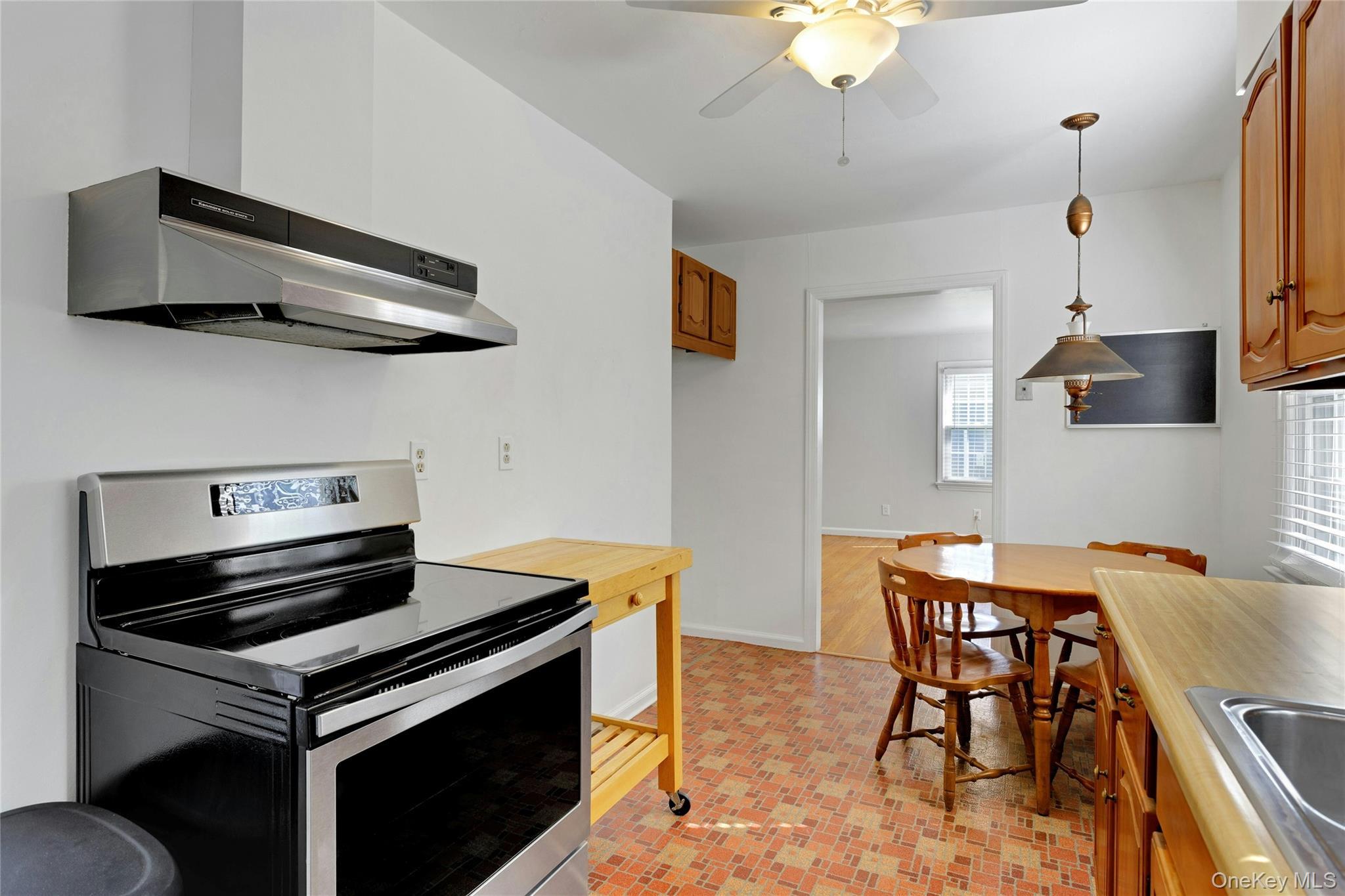 Single Family Crescent Drive Westchester County, NY 10567, MLS-1044725-12
