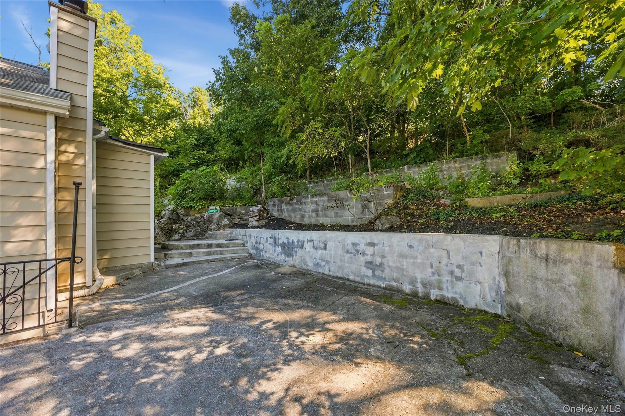 Single Family Montrose Drive  Putnam County, NY 10512, MLS-1044726-28