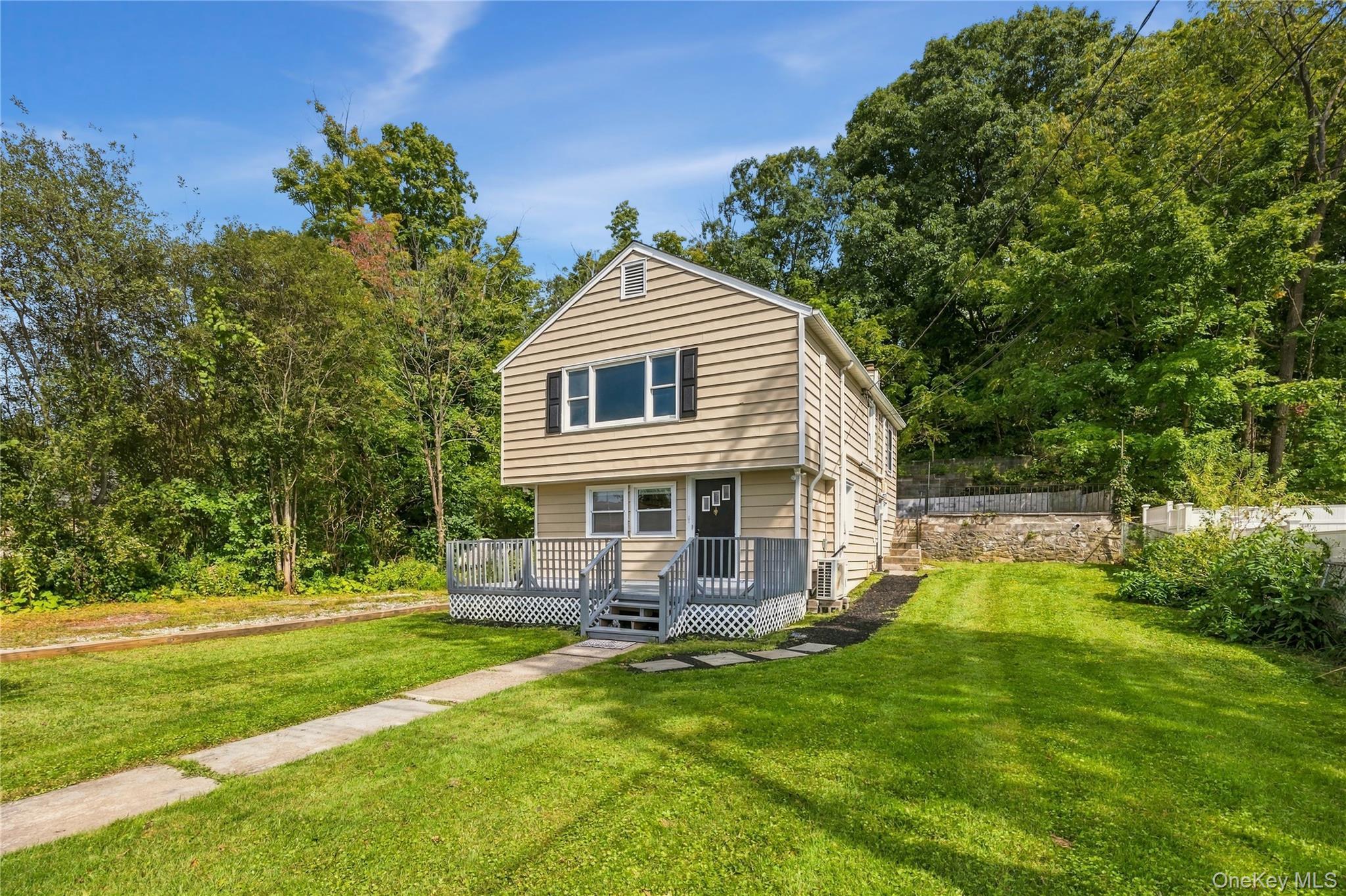Single Family Montrose Drive  Putnam County, NY 10512, MLS-1044726-29