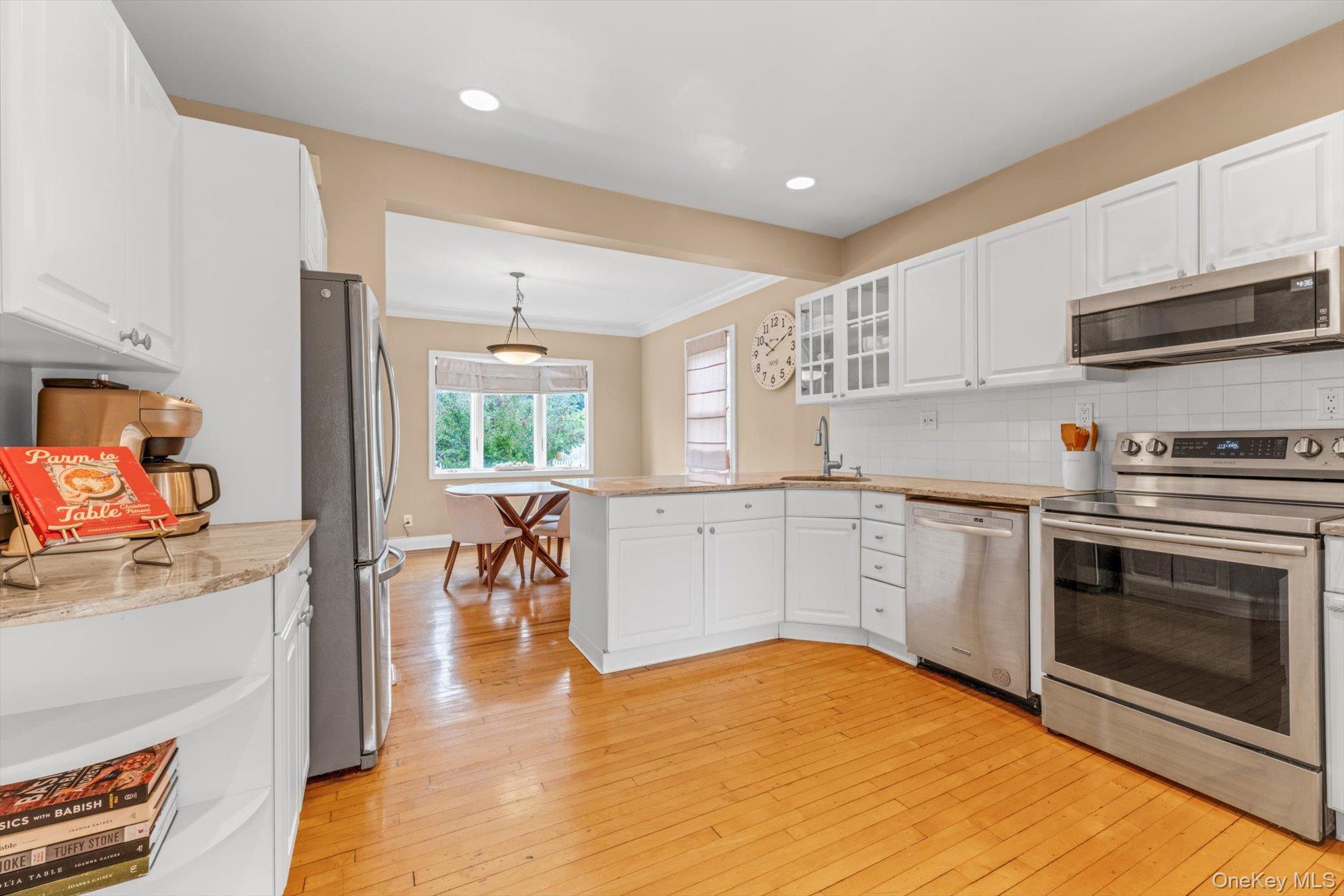 Single Family Hampton Avenue  Nassau County, NY 11507, MLS-1044734-8
