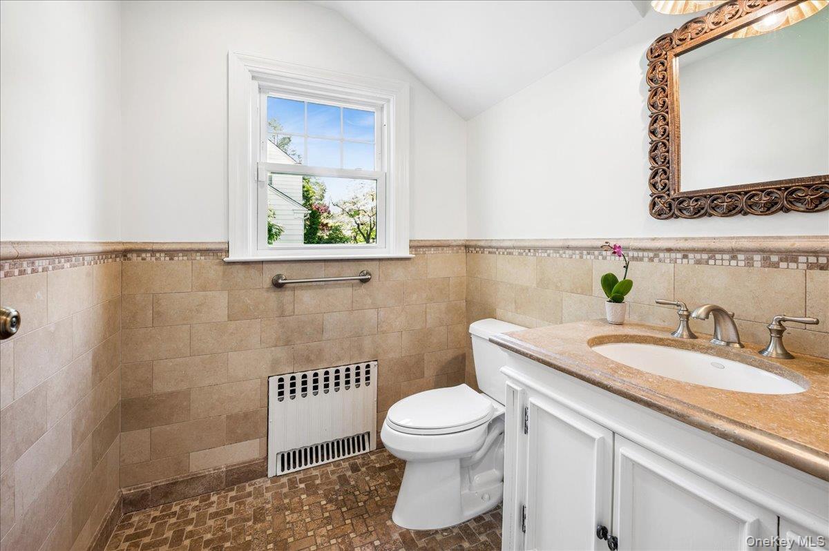 Single Family Broadfield Road  Westchester County, NY 10804, MLS-1044738-18