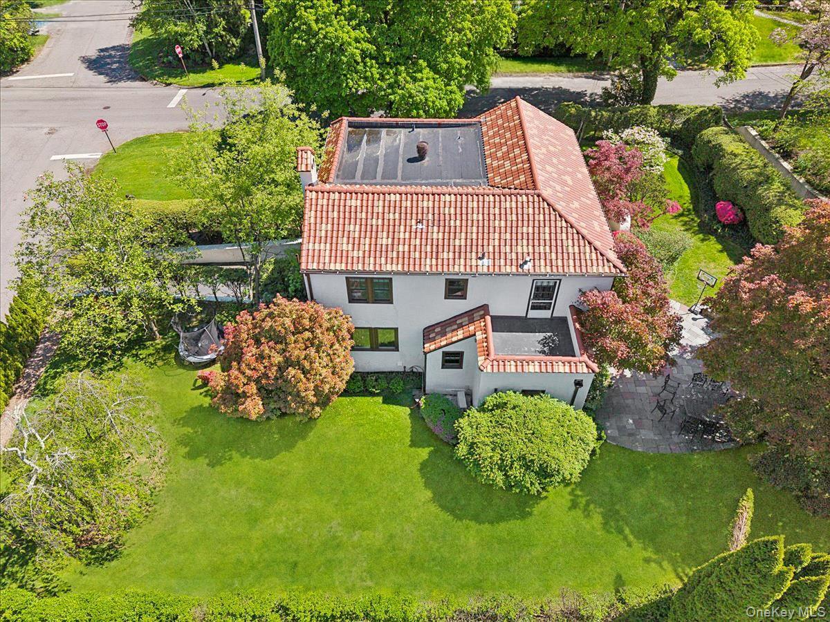 Single Family Broadfield Road  Westchester County, NY 10804, MLS-1044738-37