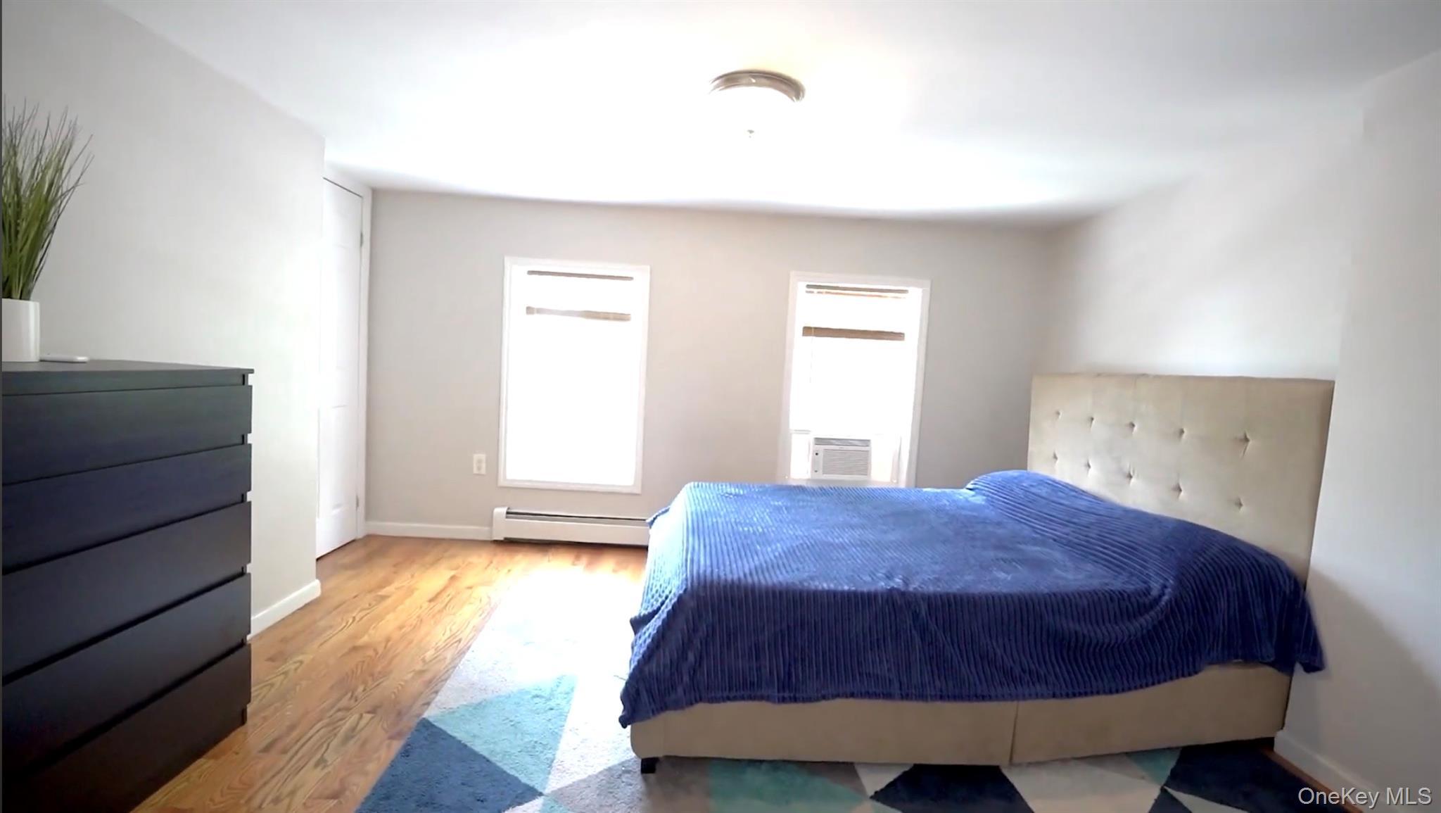 Single Family E 222nd Street Bronx, NY 10467, MLS-1044743-11