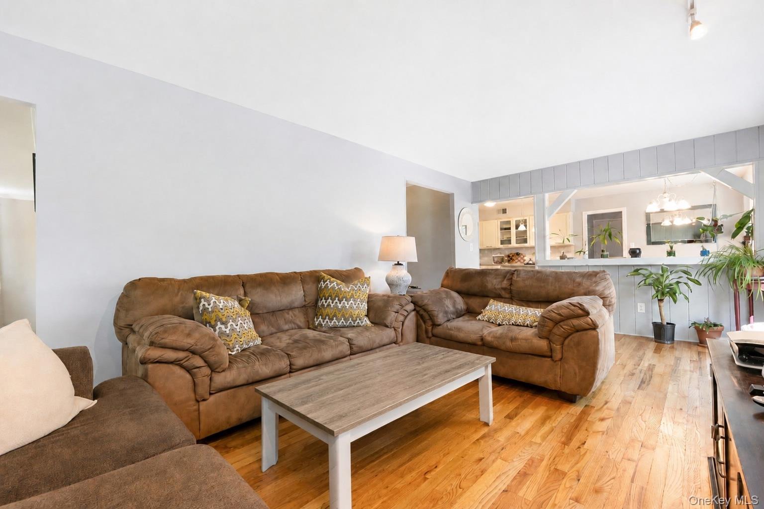 Single Family Westchester Drive  Suffolk County, NY 11778, MLS-1044746-14