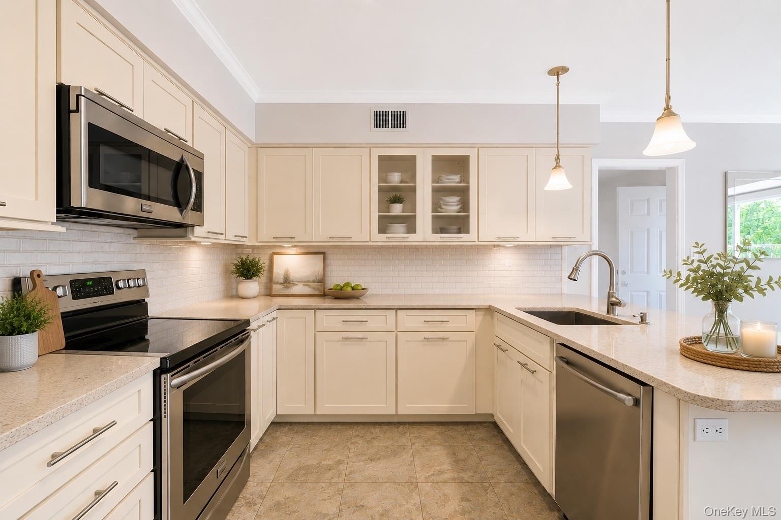 Single Family Westchester Drive  Suffolk County, NY 11778, MLS-1044746-16
