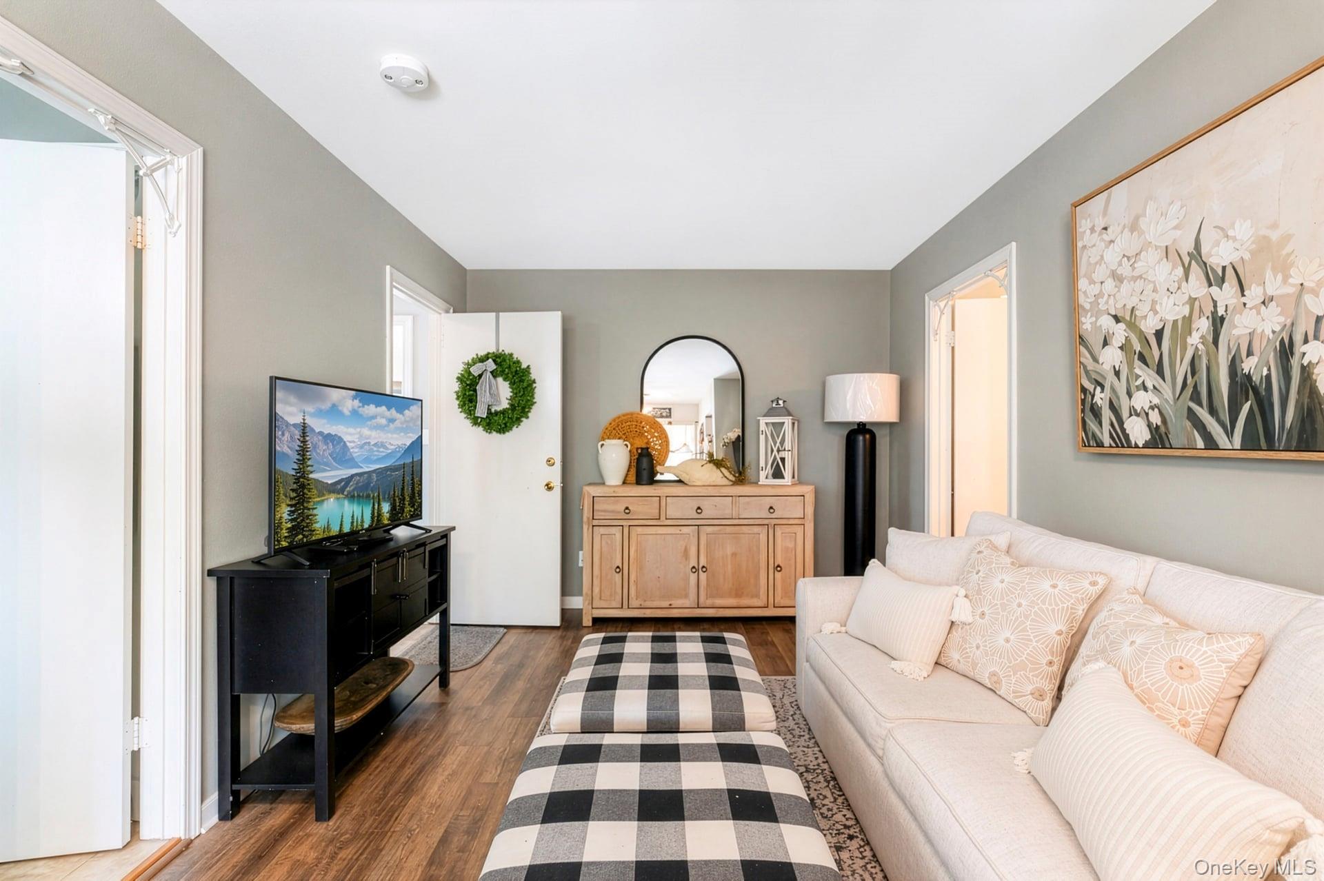 Single Family Westchester Drive  Suffolk County, NY 11778, MLS-1044746-20