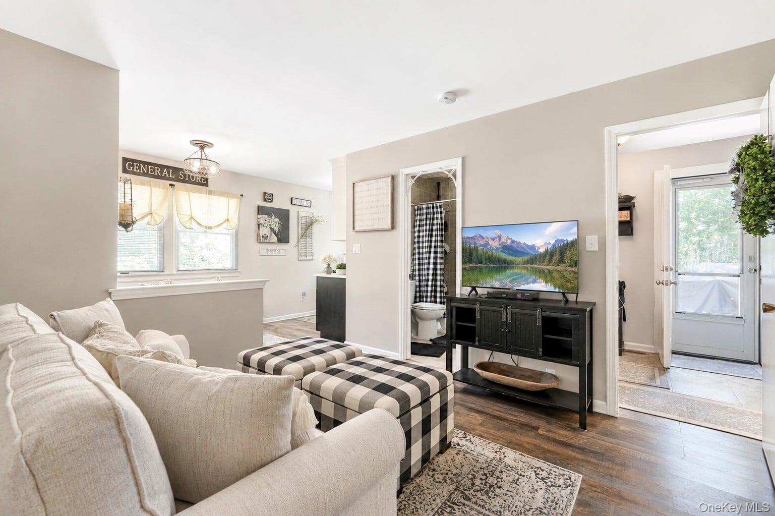 Single Family Westchester Drive  Suffolk County, NY 11778, MLS-1044746-21