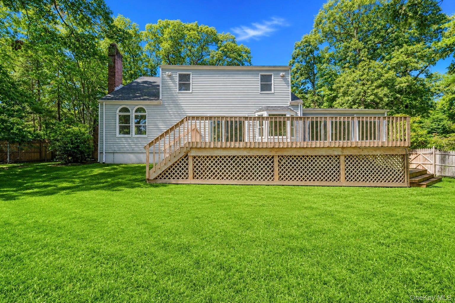 Single Family Westchester Drive  Suffolk County, NY 11778, MLS-1044746-44