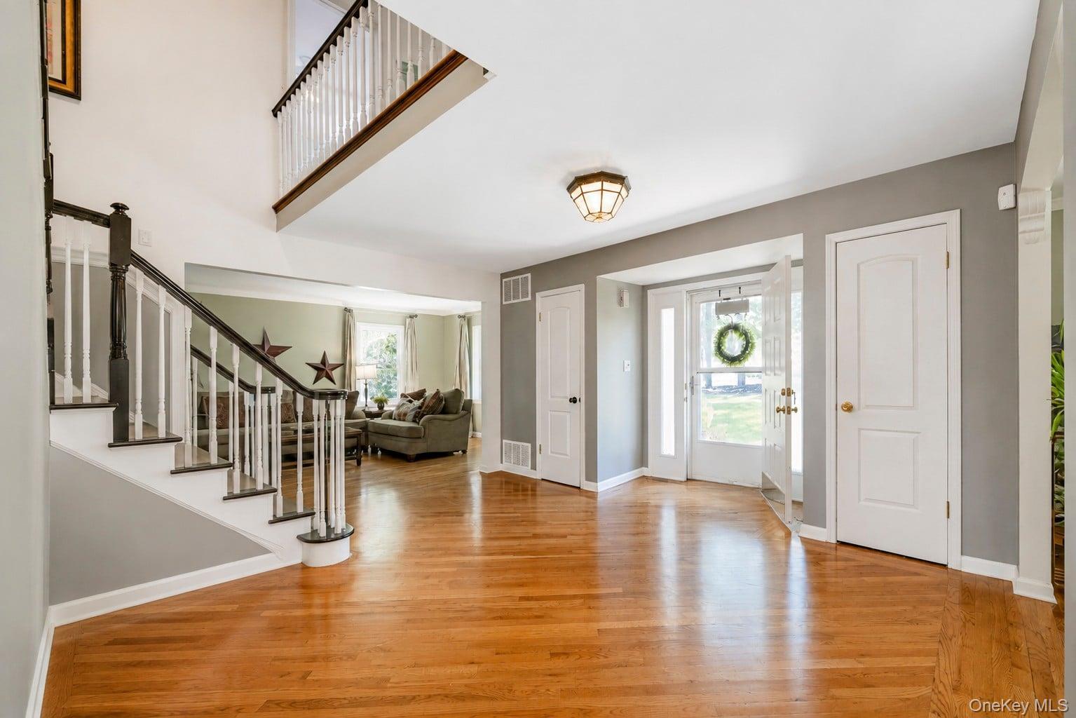 Single Family Westchester Drive  Suffolk County, NY 11778, MLS-1044746-6