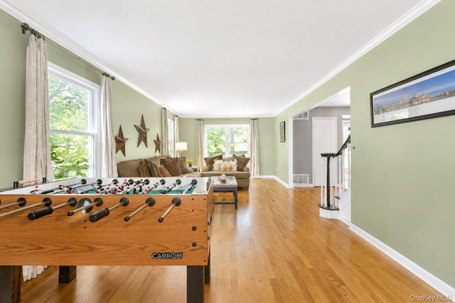 Single Family Westchester Drive  Suffolk County, NY 11778, MLS-1044746-8