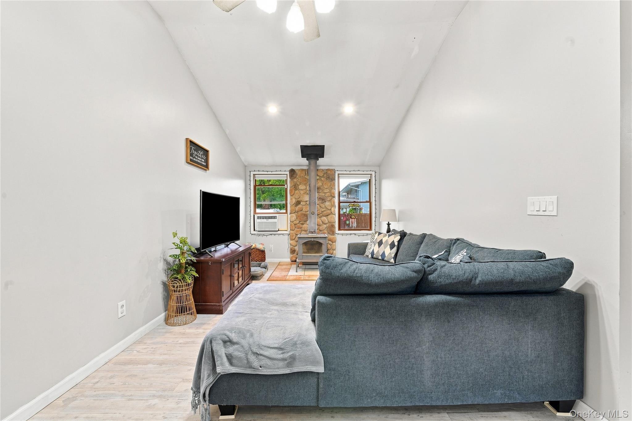 Single Family Talbot Lane  Suffolk County, NY 11784, MLS-1044751-17
