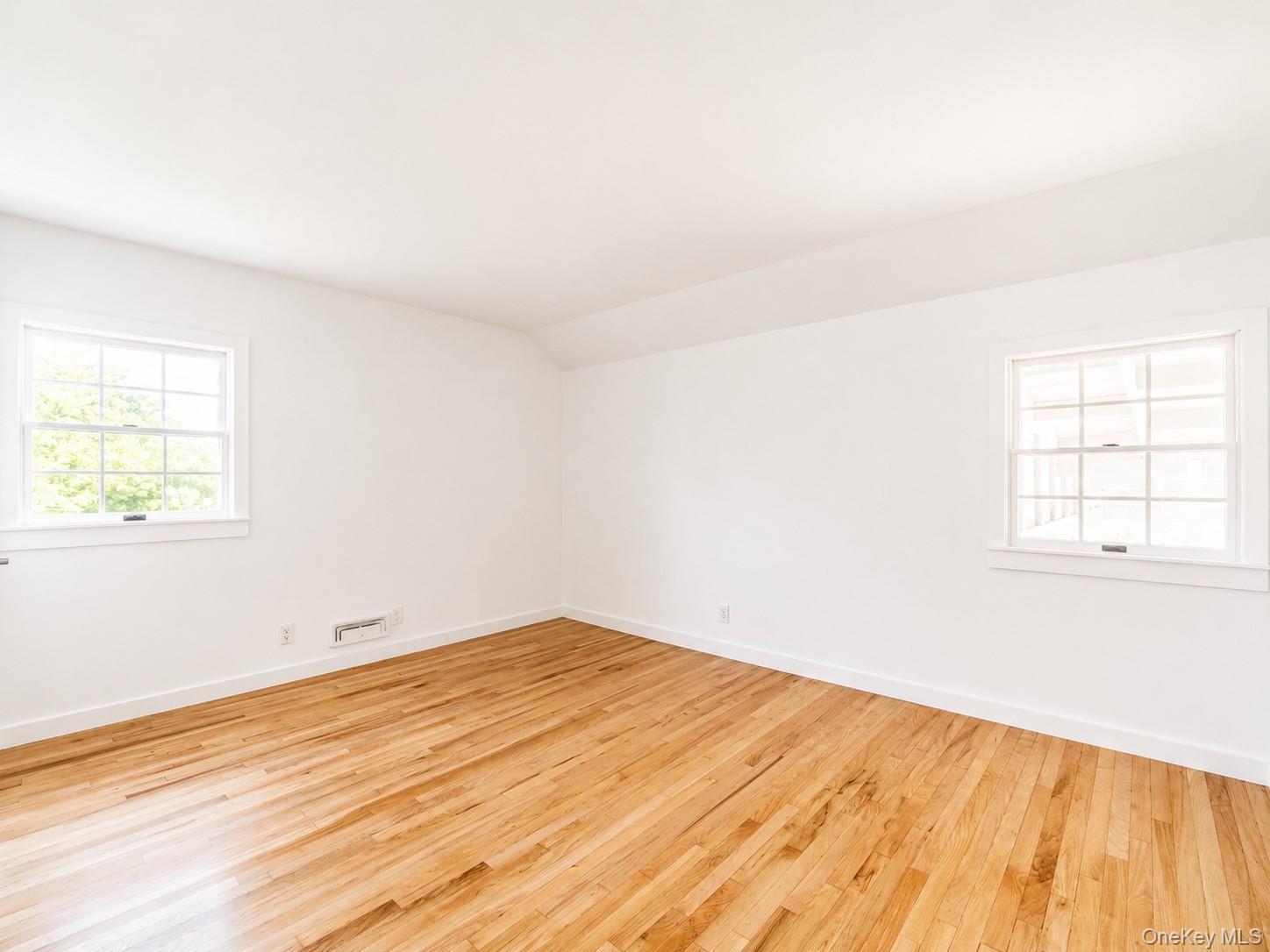 Single Family Priscilla Lane Westchester County, NY 10573, MLS-1044756-16