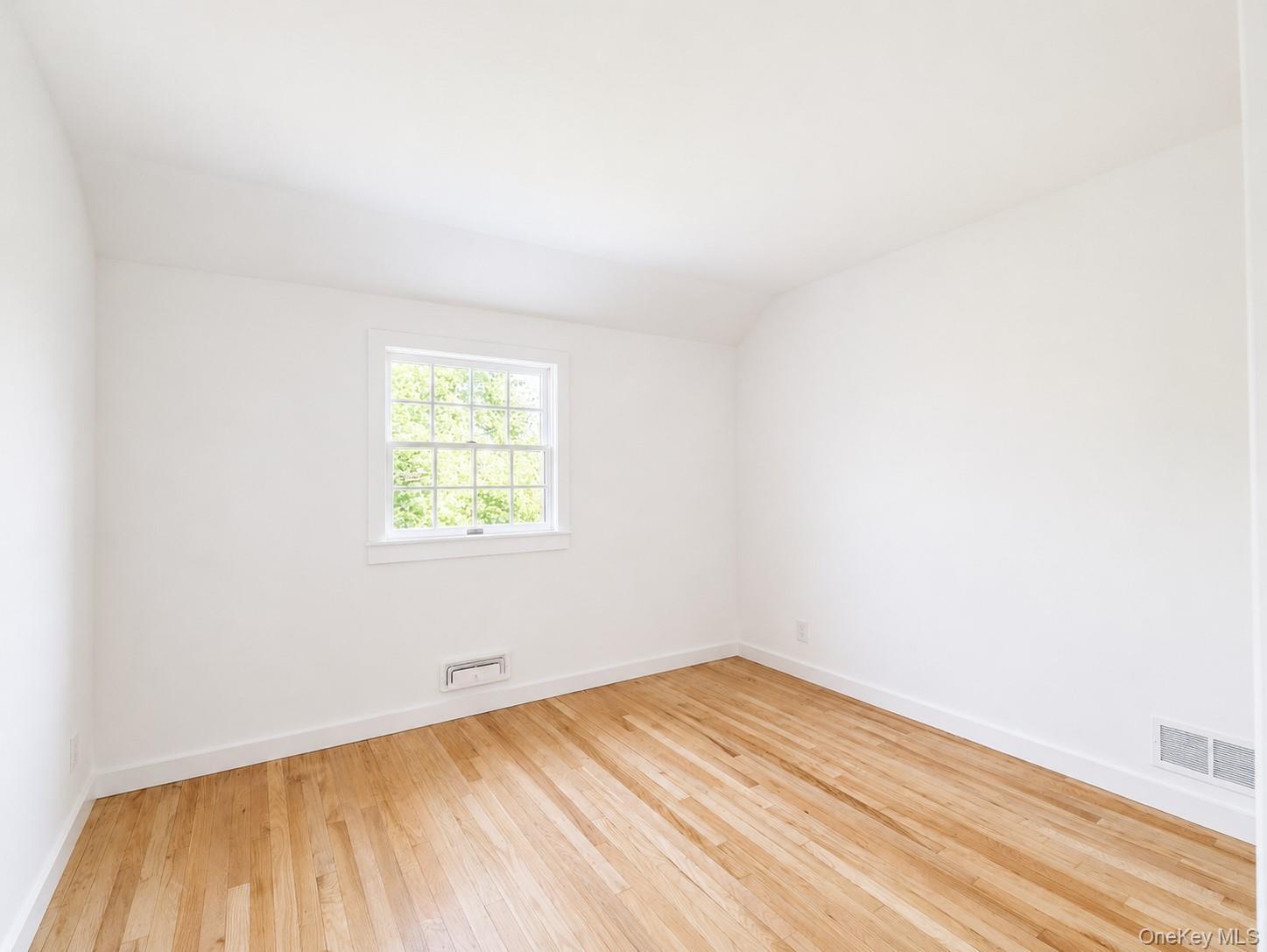 Single Family Priscilla Lane Westchester County, NY 10573, MLS-1044756-17