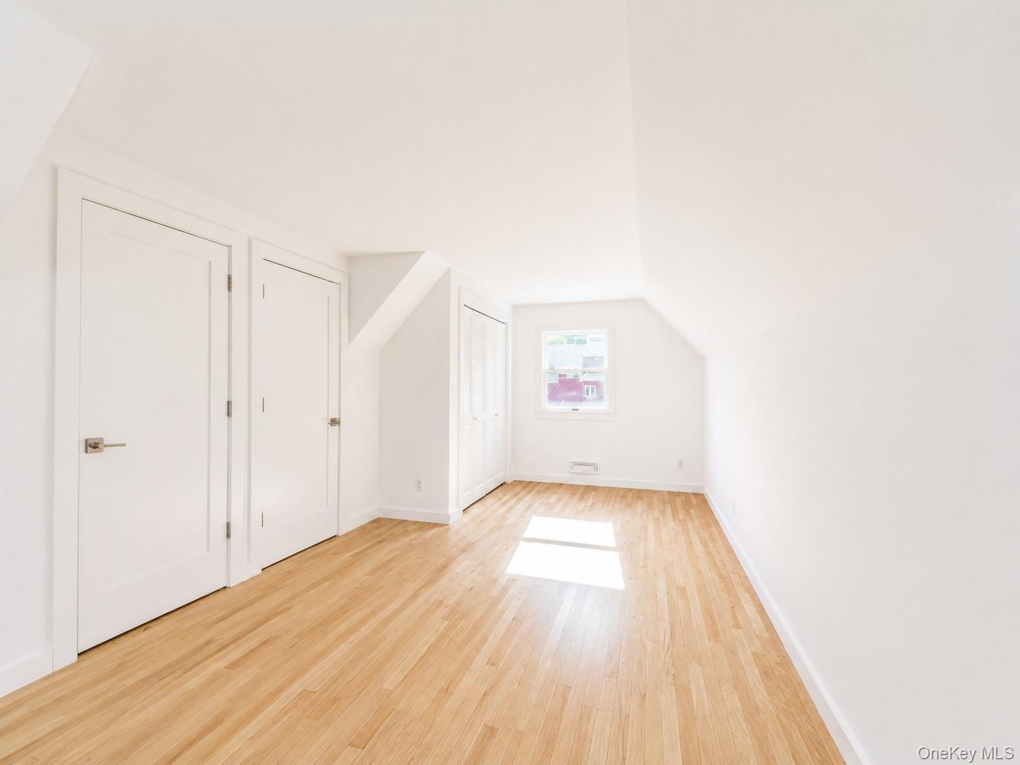 Single Family Priscilla Lane Westchester County, NY 10573, MLS-1044756-20