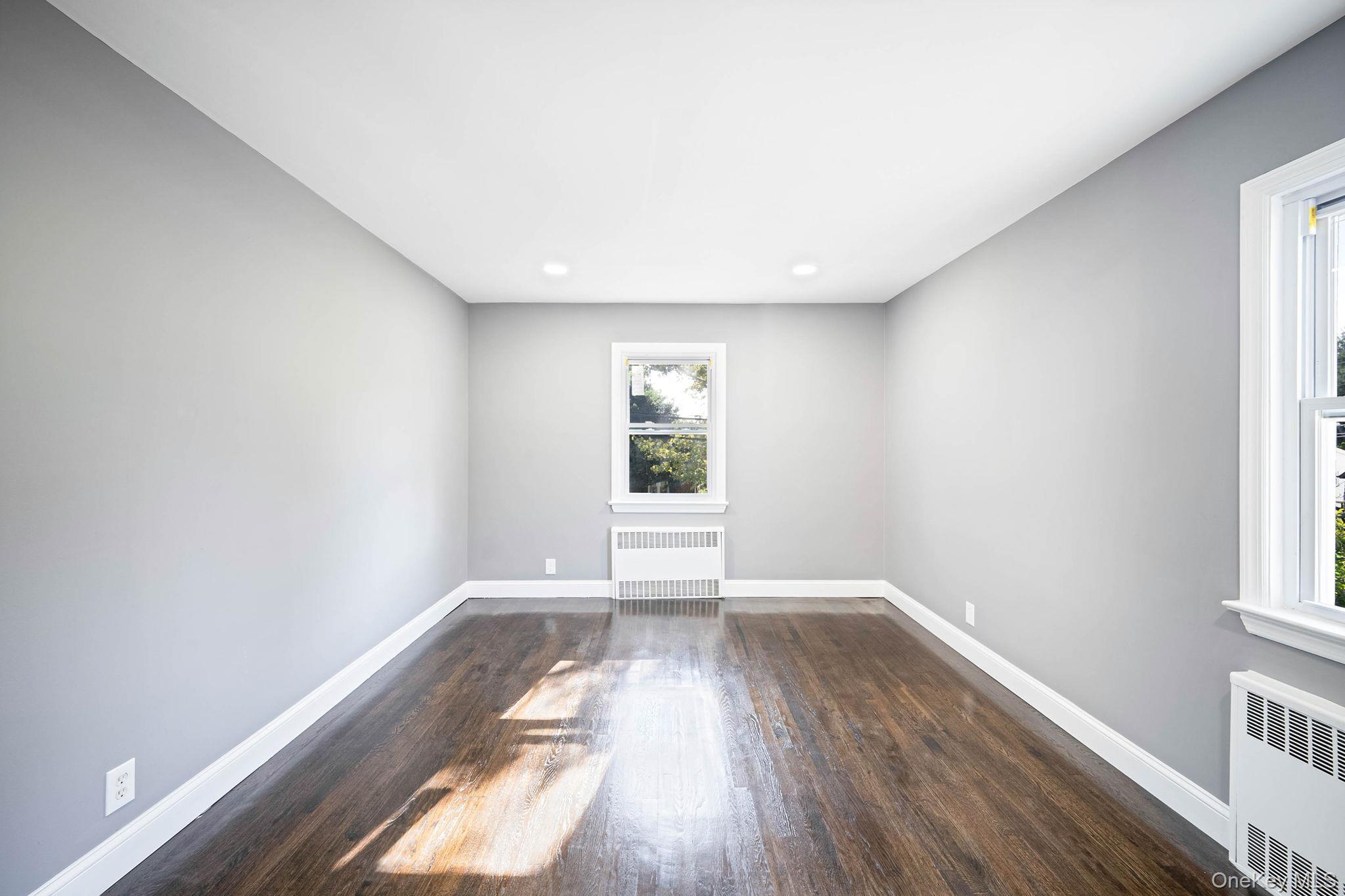 Single Family Hudson Court Nassau County, NY 11563, MLS-1044766-17