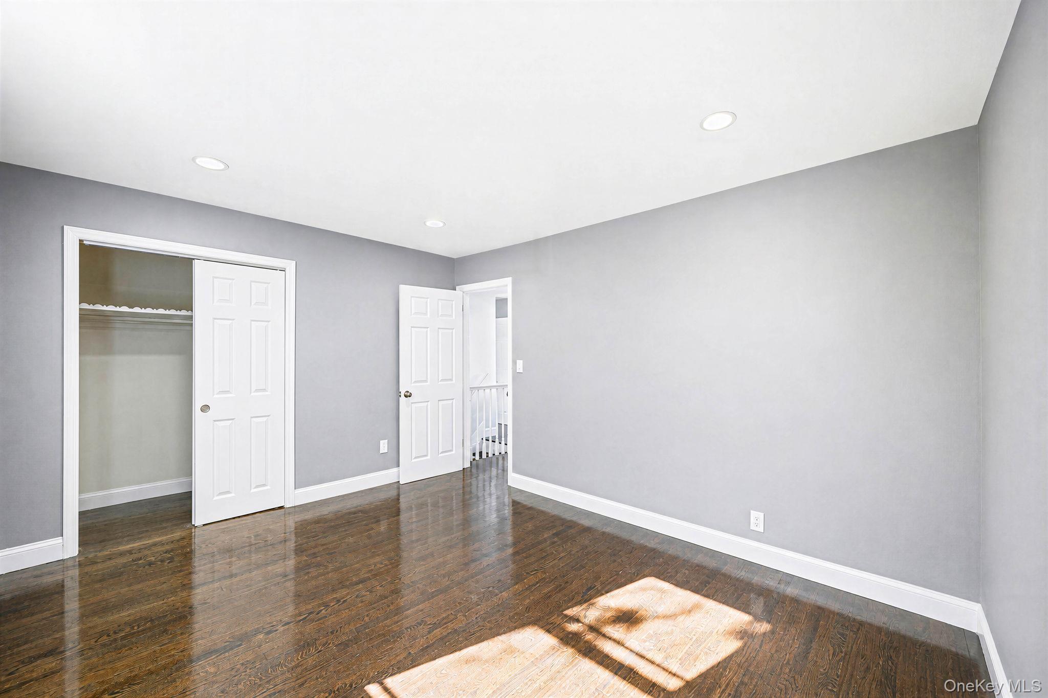 Single Family Hudson Court Nassau County, NY 11563, MLS-1044766-19