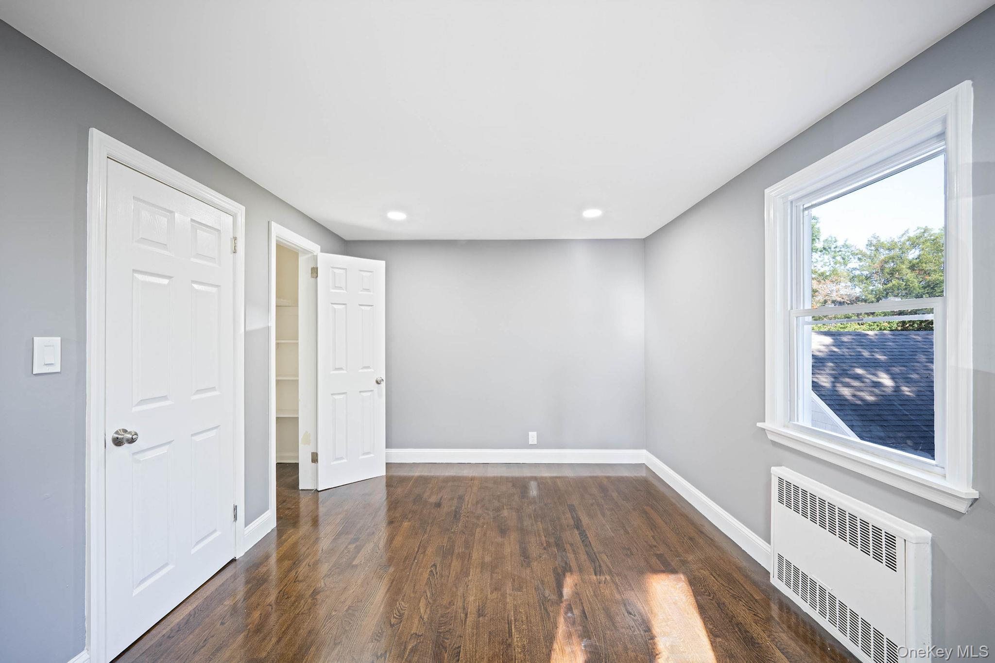 Single Family Hudson Court Nassau County, NY 11563, MLS-1044766-20
