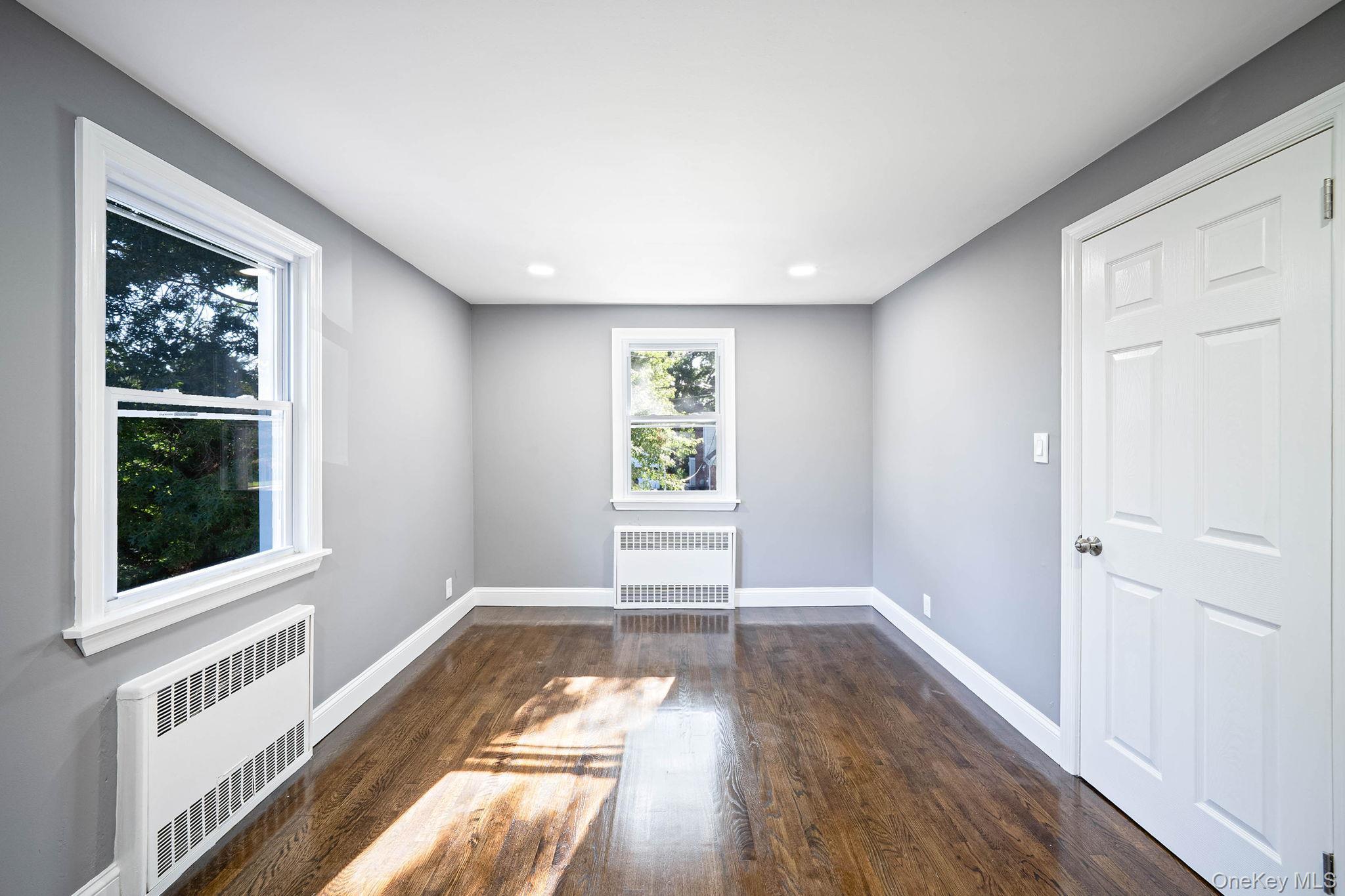 Single Family Hudson Court Nassau County, NY 11563, MLS-1044766-21