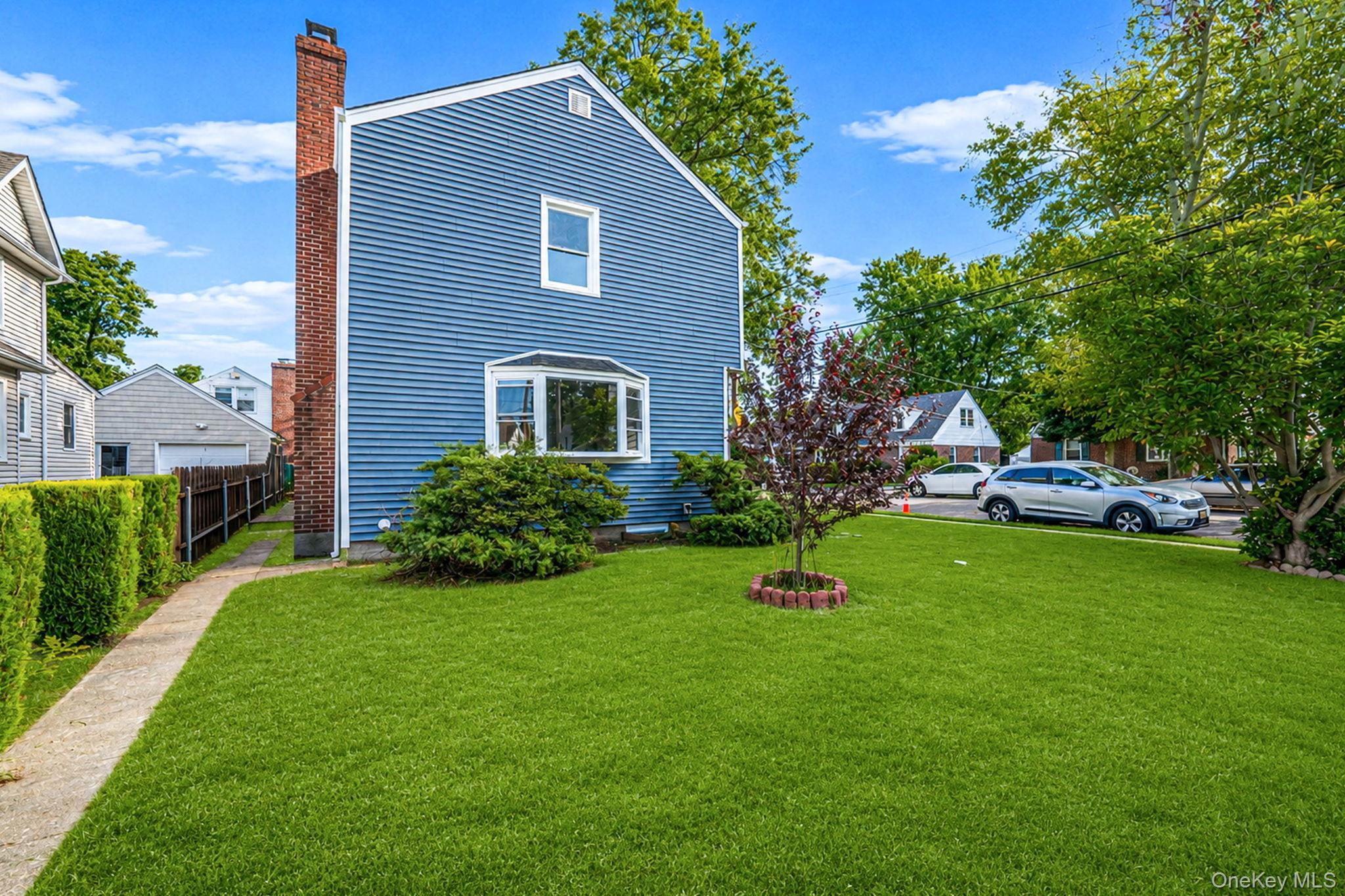 Single Family Hudson Court Nassau County, NY 11563, MLS-1044766-28
