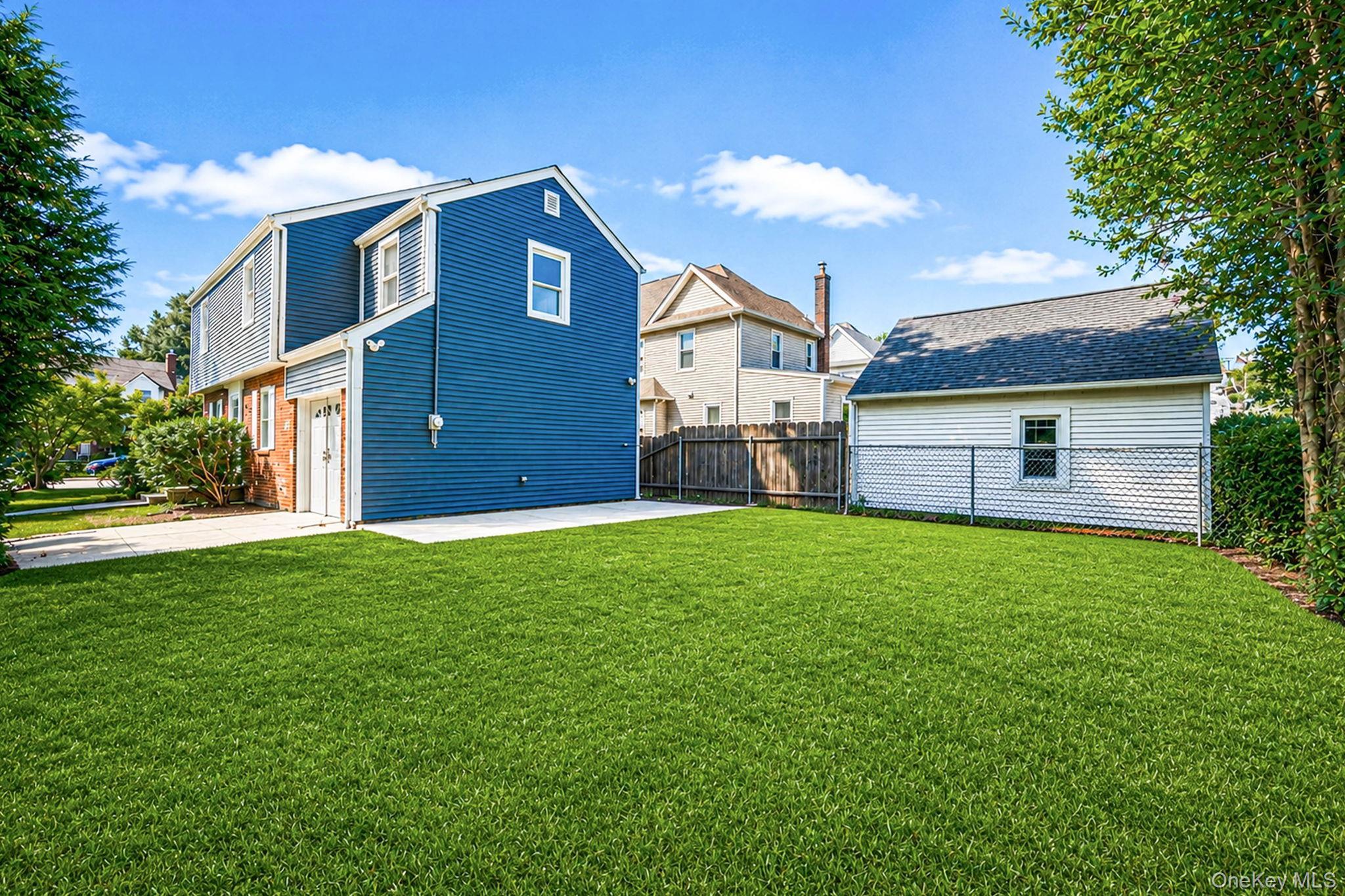 Single Family Hudson Court Nassau County, NY 11563, MLS-1044766-30