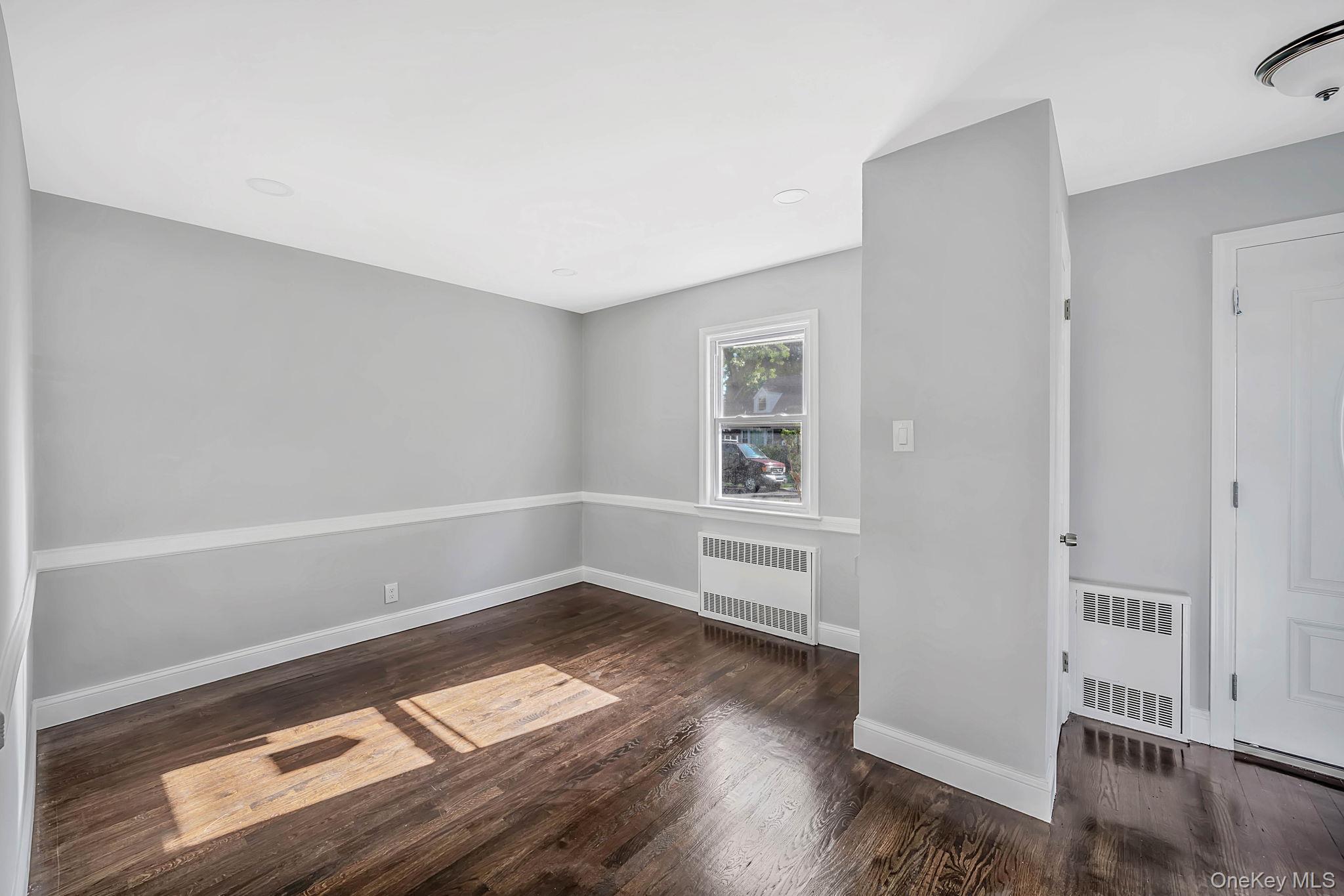 Single Family Hudson Court Nassau County, NY 11563, MLS-1044766-6