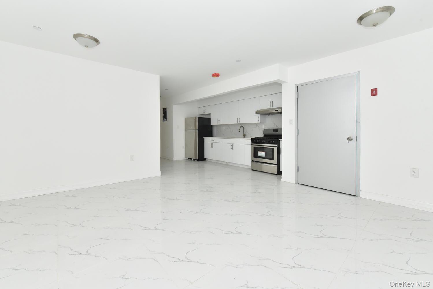 Single Family 163rd Street  Queens, NY 11365, MLS-1044774-28