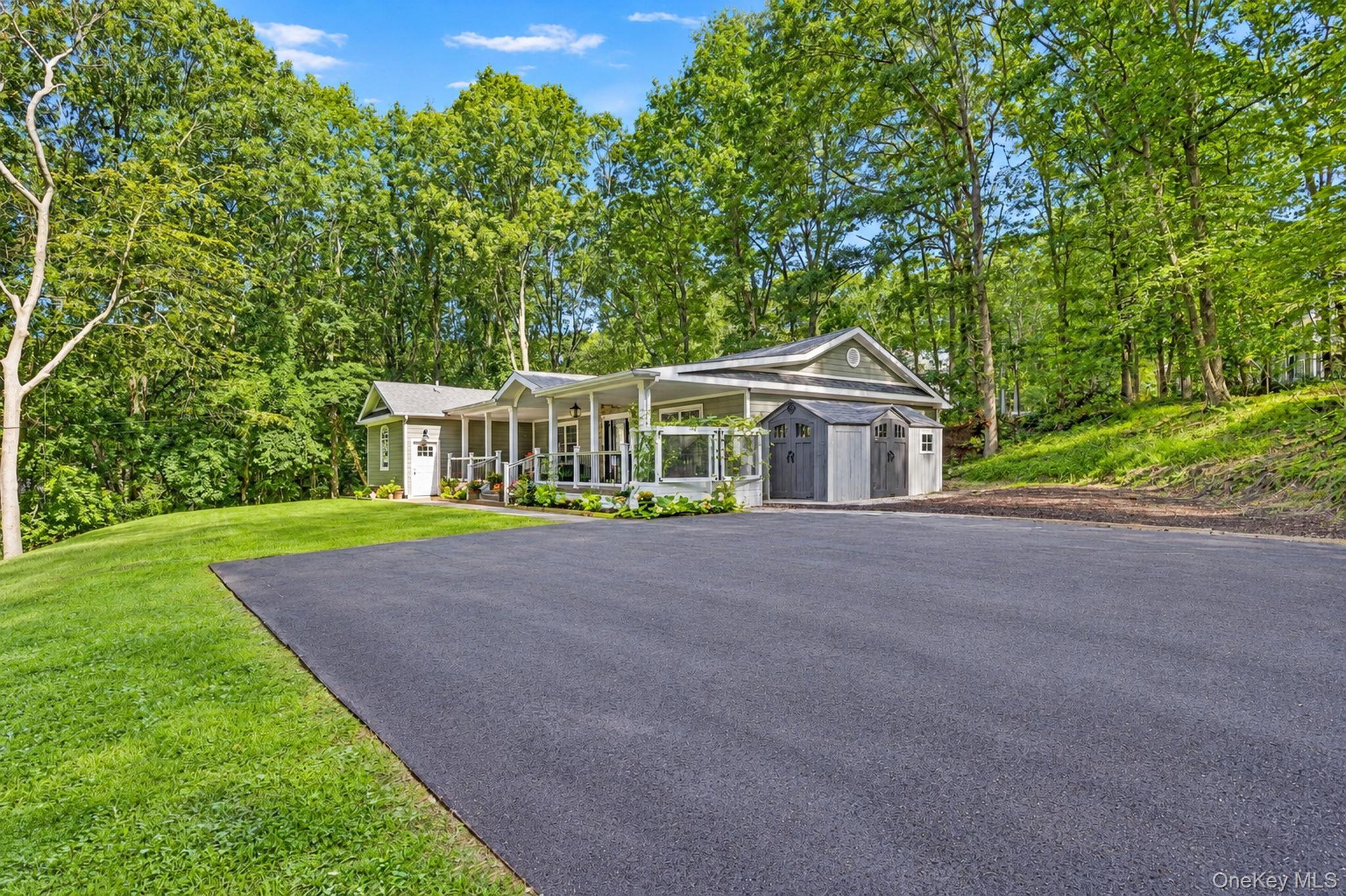 Single Family Cricket Hollow Road  Suffolk County, NY 11733, MLS-1044778-28
