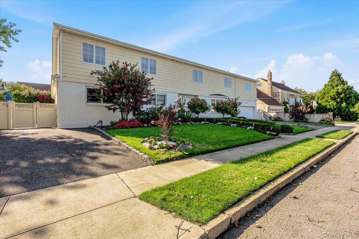 Single Family Suffolk Boulevard  Nassau County, NY 11509, MLS-1044780-2