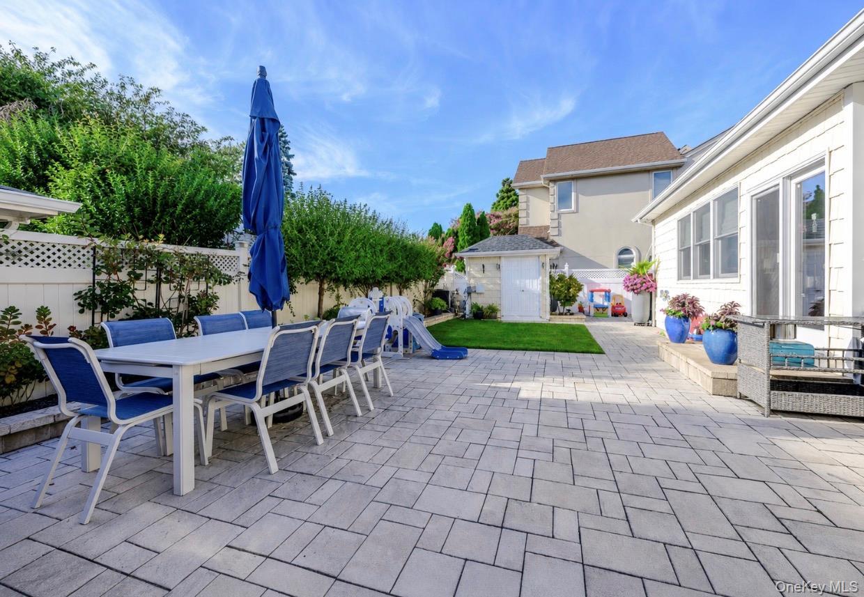 Single Family Suffolk Boulevard  Nassau County, NY 11509, MLS-1044780-42