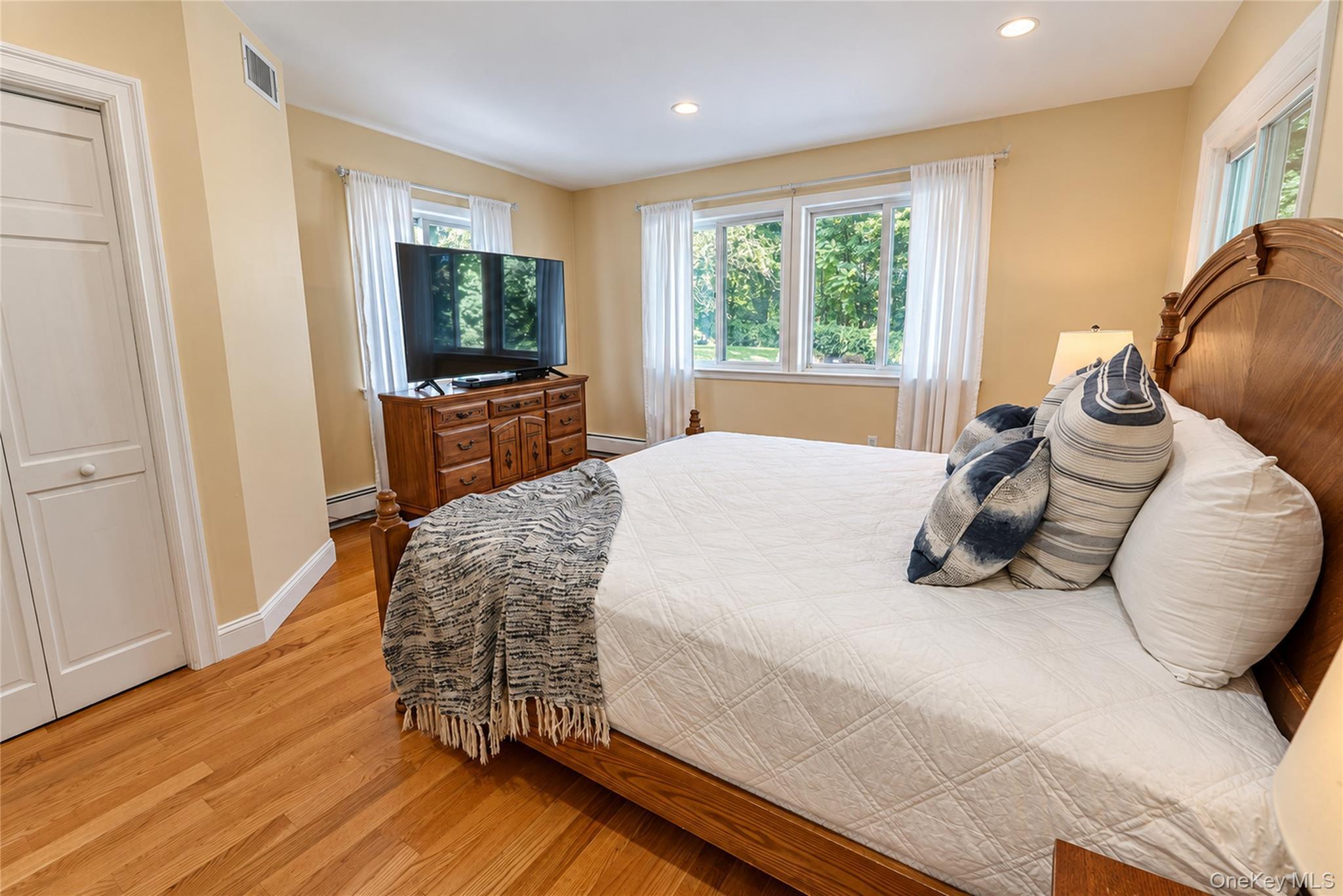 Single Family Tulip Road Westchester County, NY 10510, MLS-1044782-17