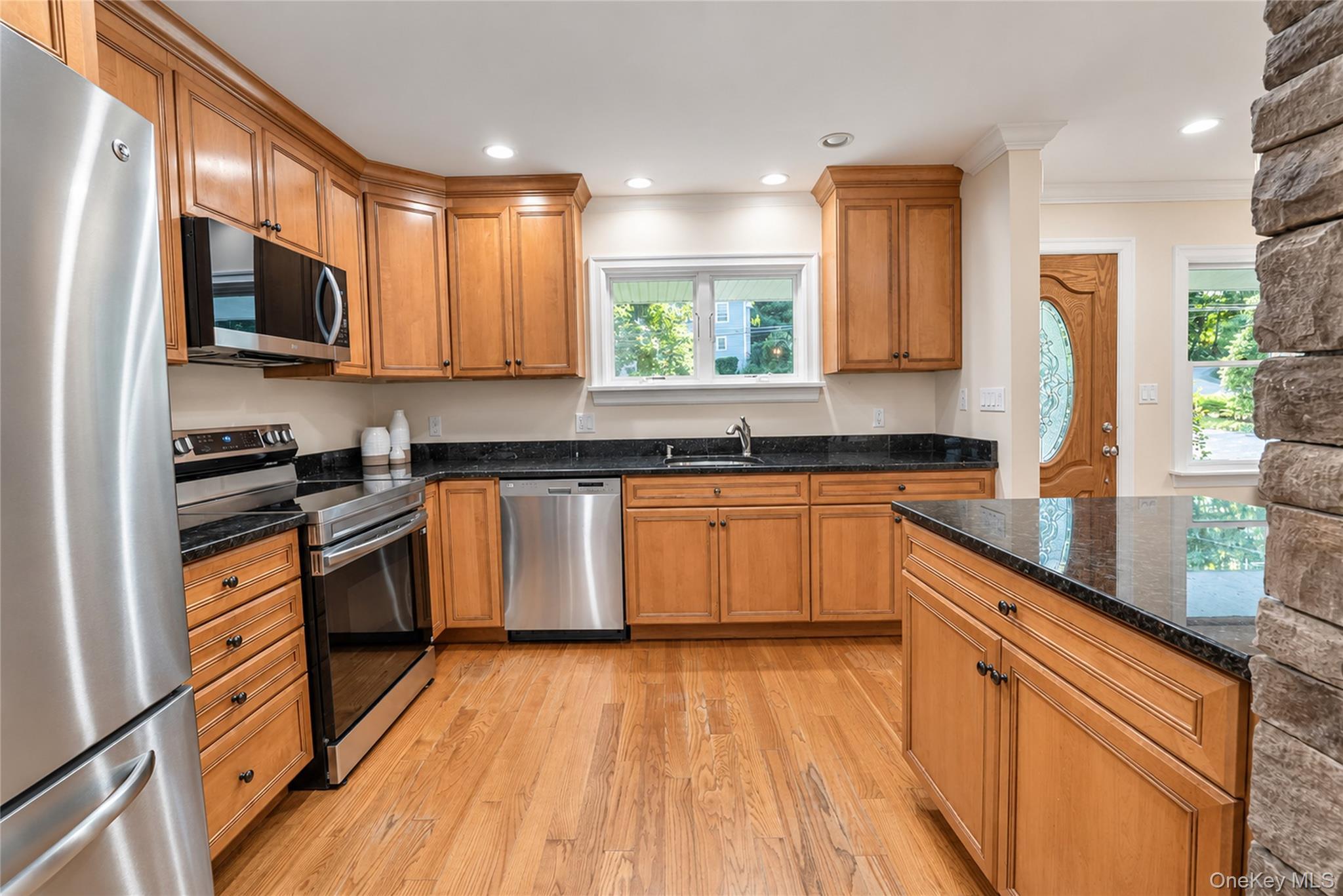 Single Family Tulip Road Westchester County, NY 10510, MLS-1044782-8