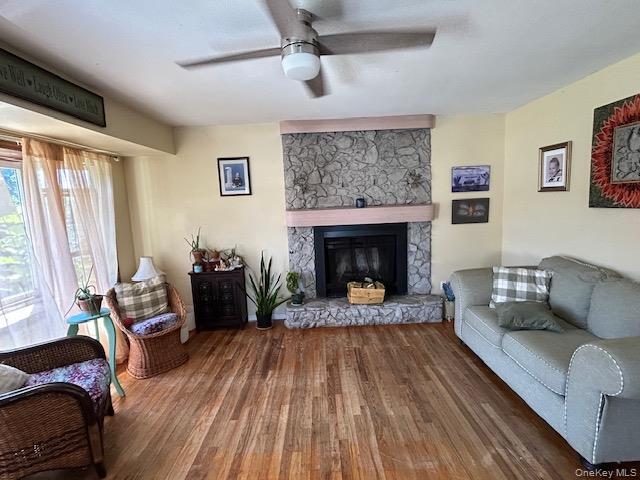Single Family Durst Drive  Suffolk County, NY 11784, MLS-1044801-9