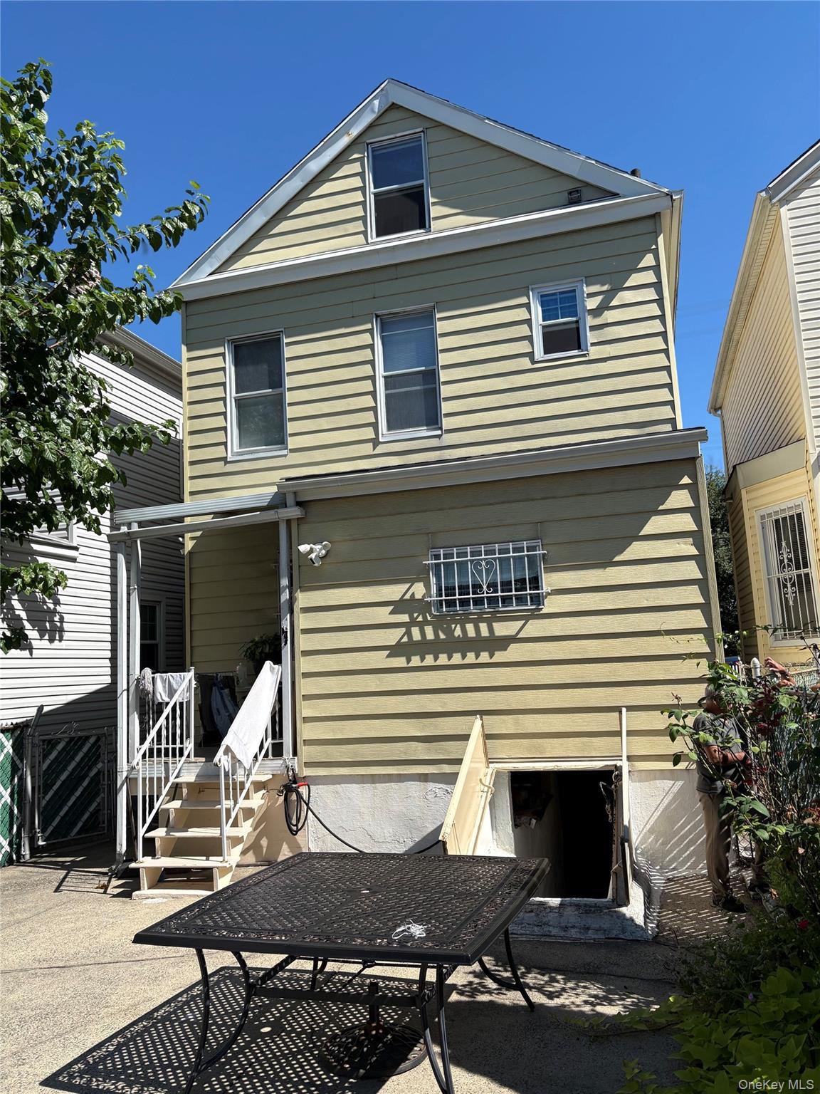 Single Family Winfred Avenue Westchester County, NY 10704, MLS-1044806-23
