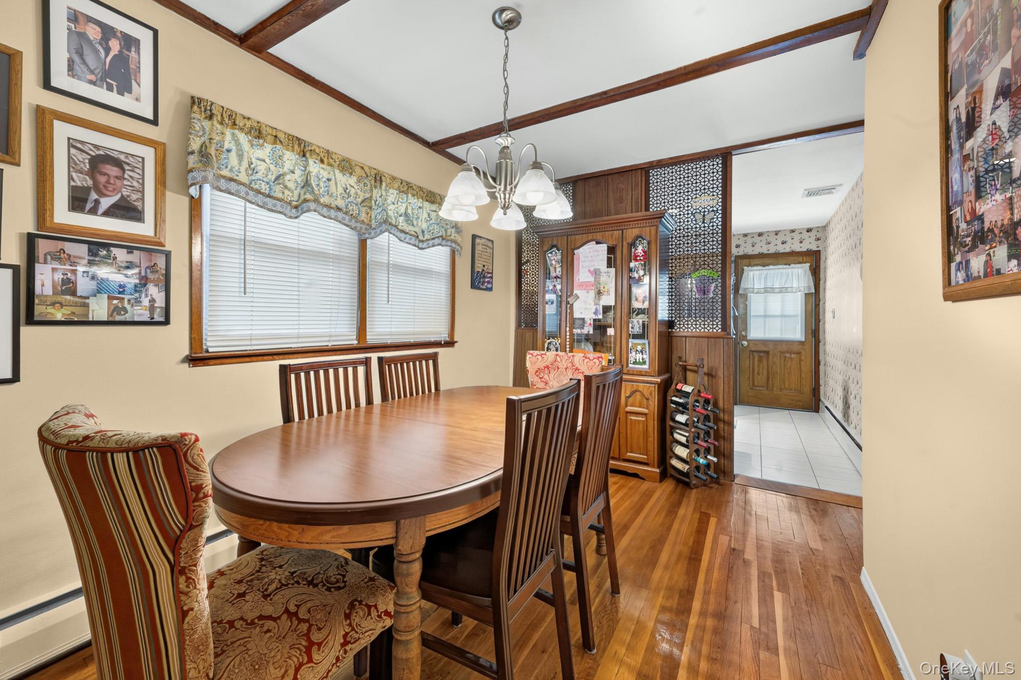 Single Family Elm Avenue Nassau County, NY 11735, MLS-1044843-19