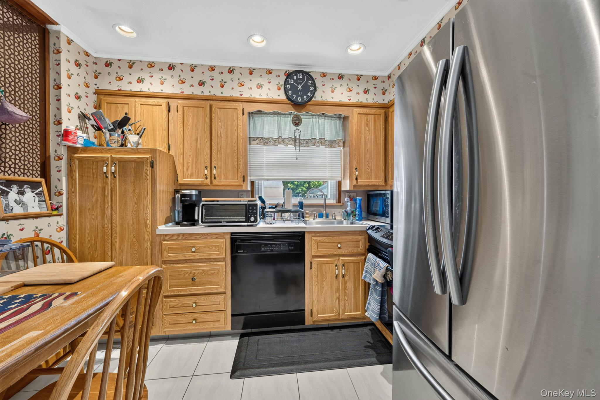 Single Family Elm Avenue Nassau County, NY 11735, MLS-1044843-23